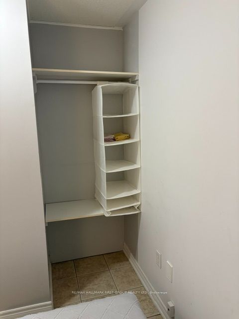 28 Ignatius Lane STUDIO BASEMENT, Toronto, ON M1E 0A3 photo 3