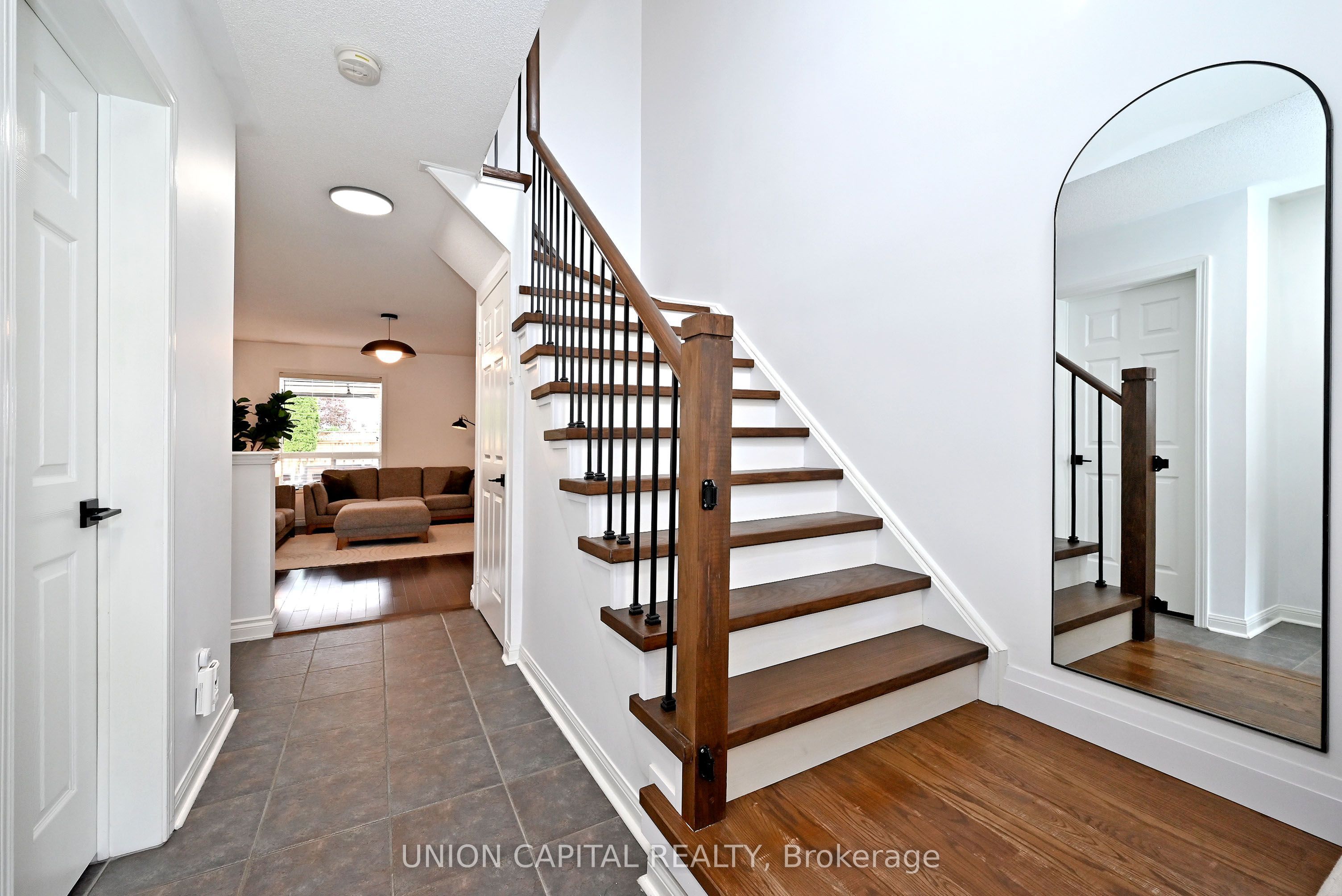 32 Regatta Crescent, Whitby, ON L1N 9V2 photo 5