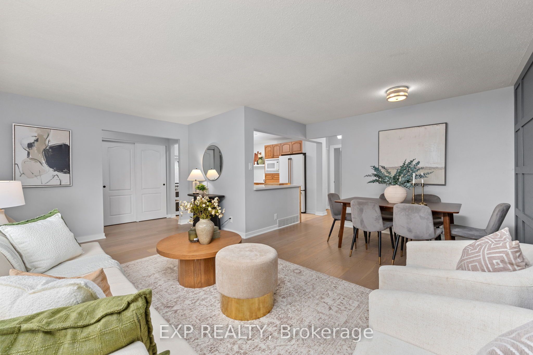 1439 Parkham Crescent, Pickering, ON L1W 1B7 photo 4