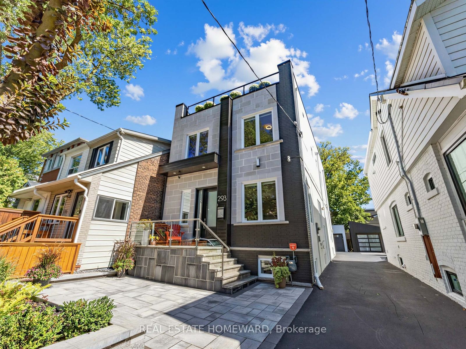 293 Rhodes Avenue, Toronto, ON M4L 3A4 photo 3