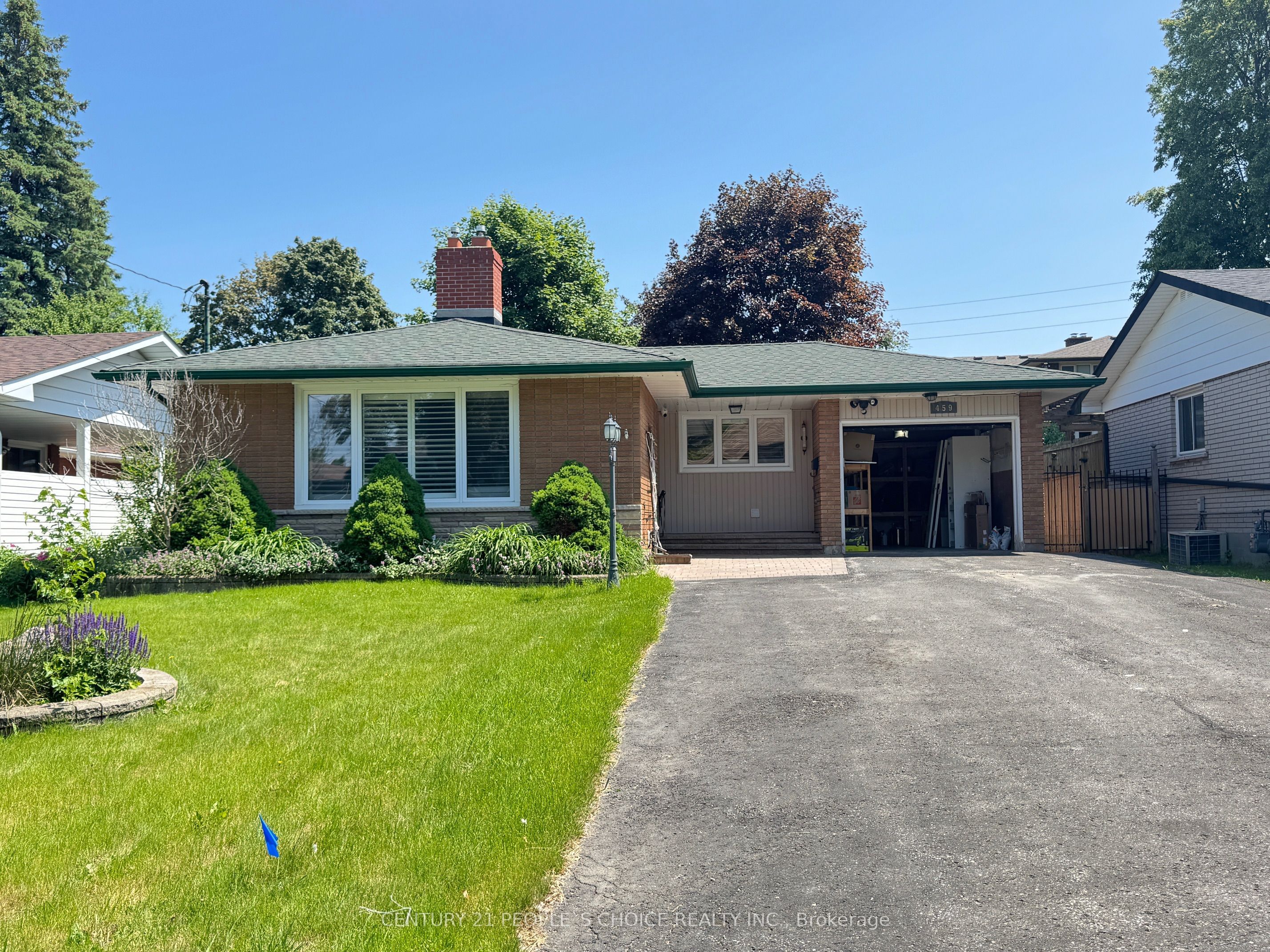 459 Bernhard Crescent Bsmt, Oshawa, ON L1G 2B7 photo 2
