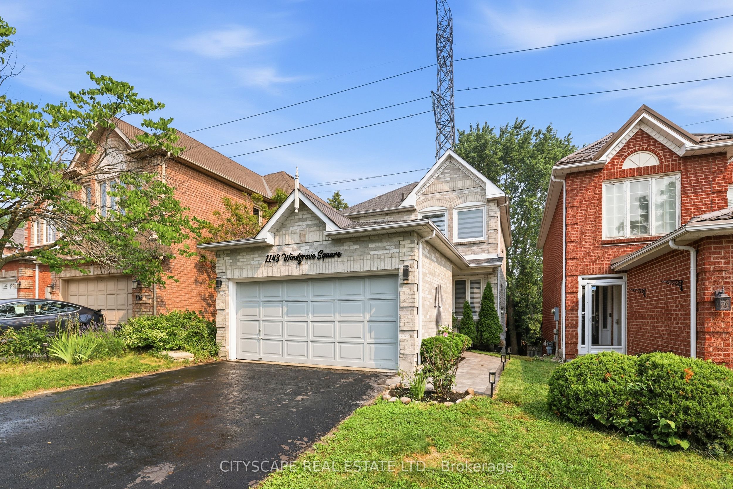 1143 Windgrove Square, Pickering, ON L1X 2S5