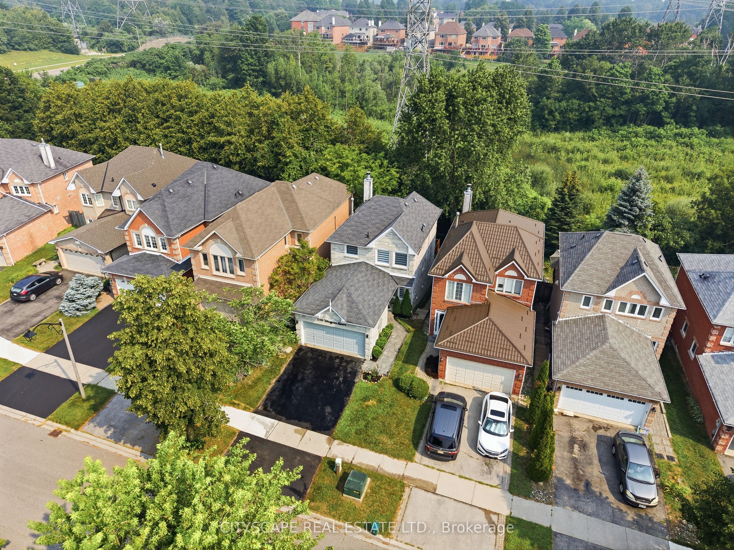 1143 Windgrove Square, Pickering, ON L1X 2S5 photo 4