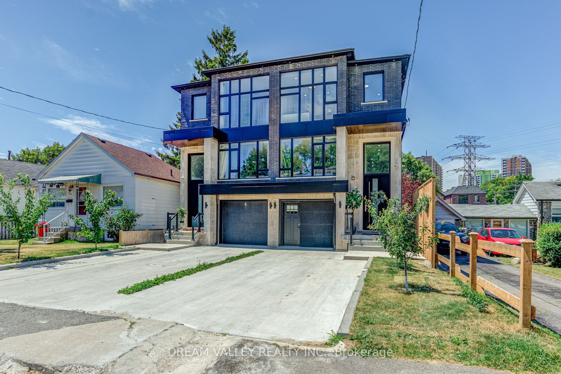 160 Byng Avenue, Toronto, ON M1L 3P2 photo 2