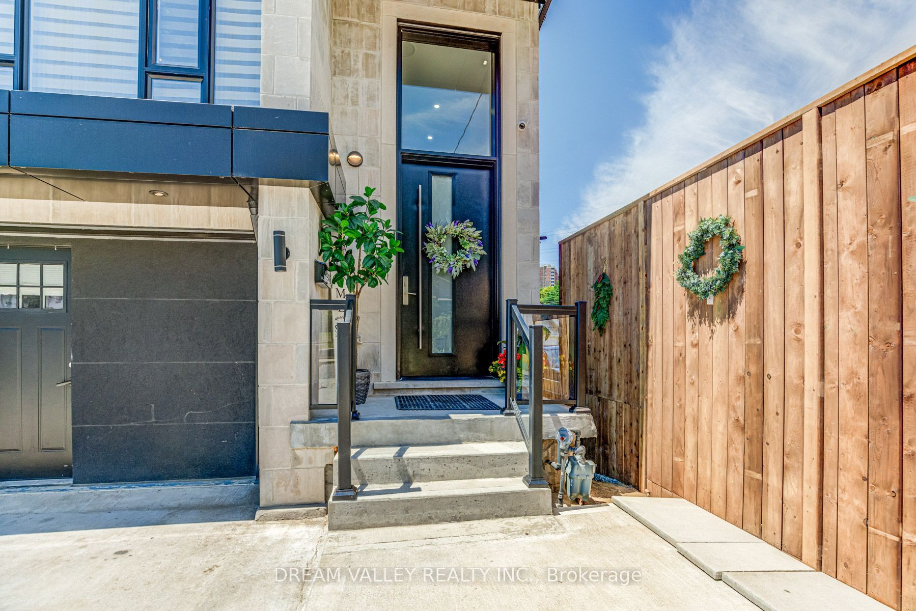 160 Byng Avenue, Toronto, ON M1L 3P2 photo 5