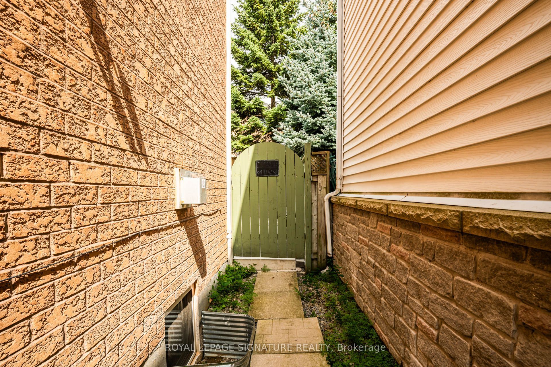 14 Portsmouth Drive BSMT, Toronto, ON M1C 5E1 photo 3