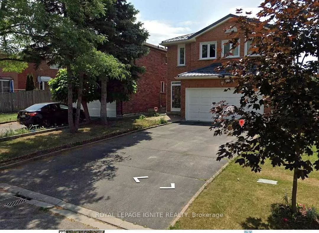 72 Brimstone Crescent Main, Toronto, ON M1V 3L2 photo 2