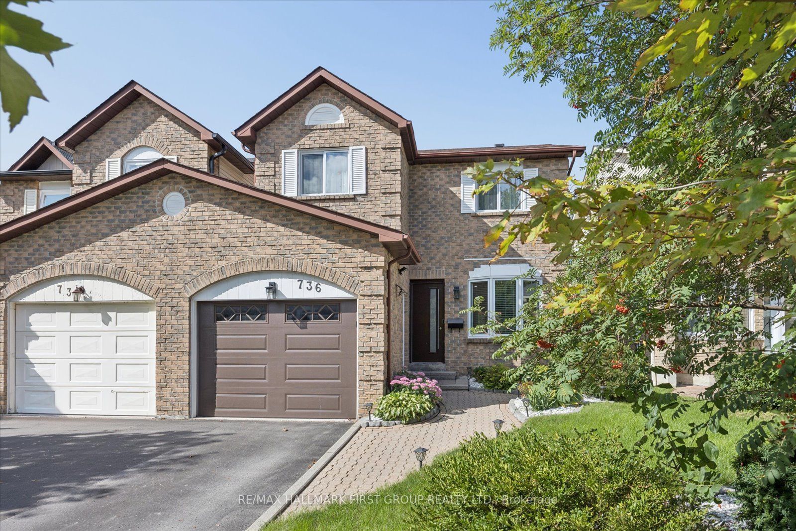 736 Stonepath Circle, Pickering, ON L1V 3T1