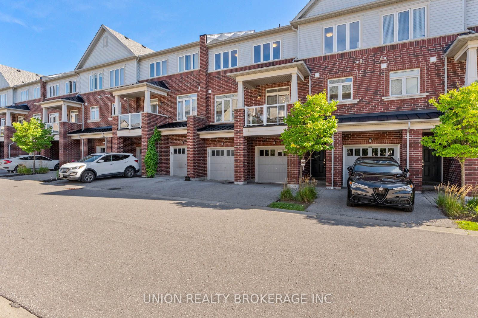 2425 Nantucket Chase 101, Pickering, ON L1X 0E4 photo 2