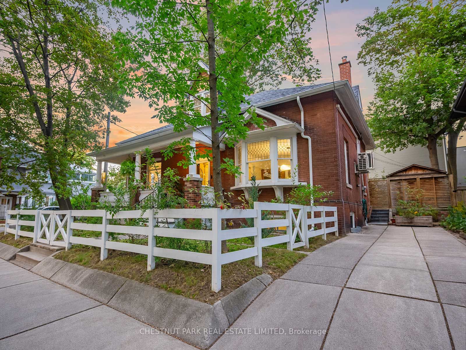139 Hammersmith Avenue, Toronto, ON M4E 2W5