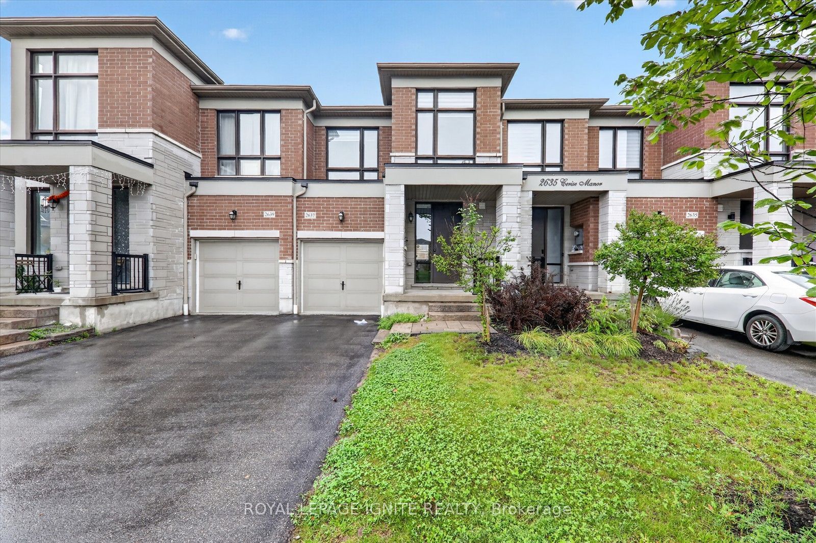 2637 Cerise Manor Court, Pickering, ON L1X 0G8 photo 2