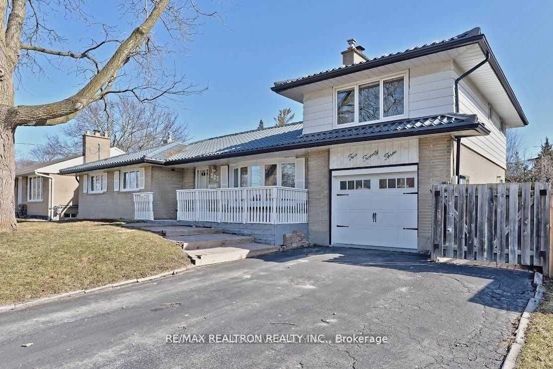 223 Cochrane St (BSMT) Street, Whitby, ON L1N 5J2