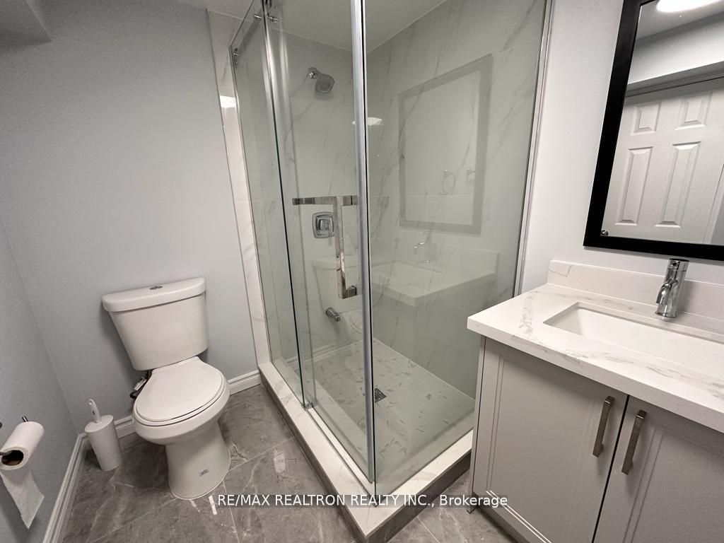 223 Cochrane St (BSMT) Street, Whitby, ON L1N 5J2 photo 4