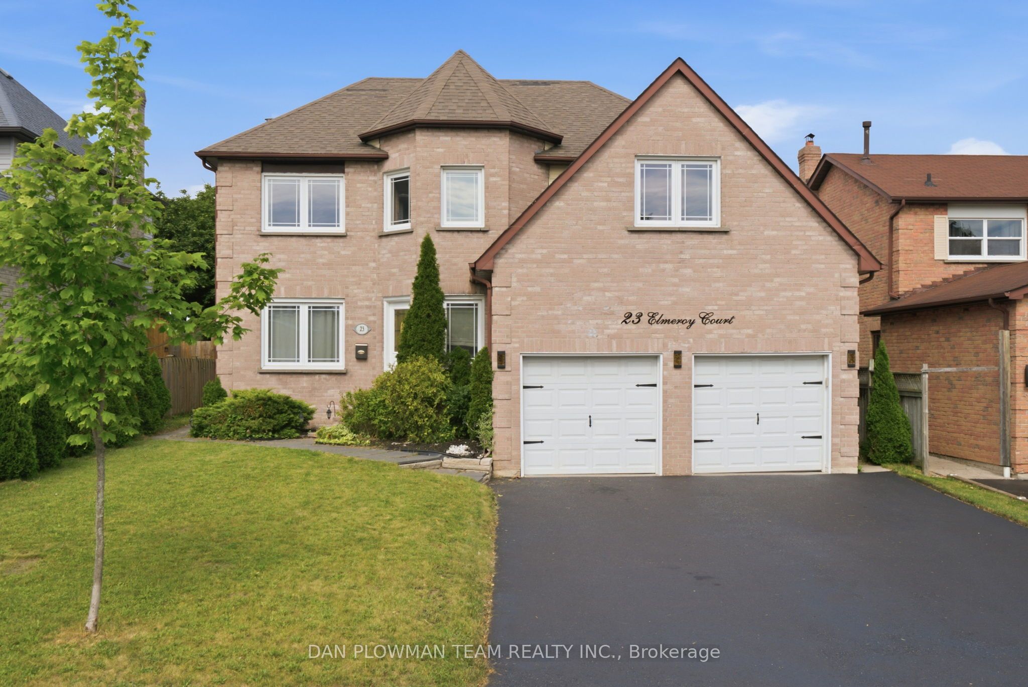 23 Elmeroy Court, Whitby, ON L1N 8A5 photo 2