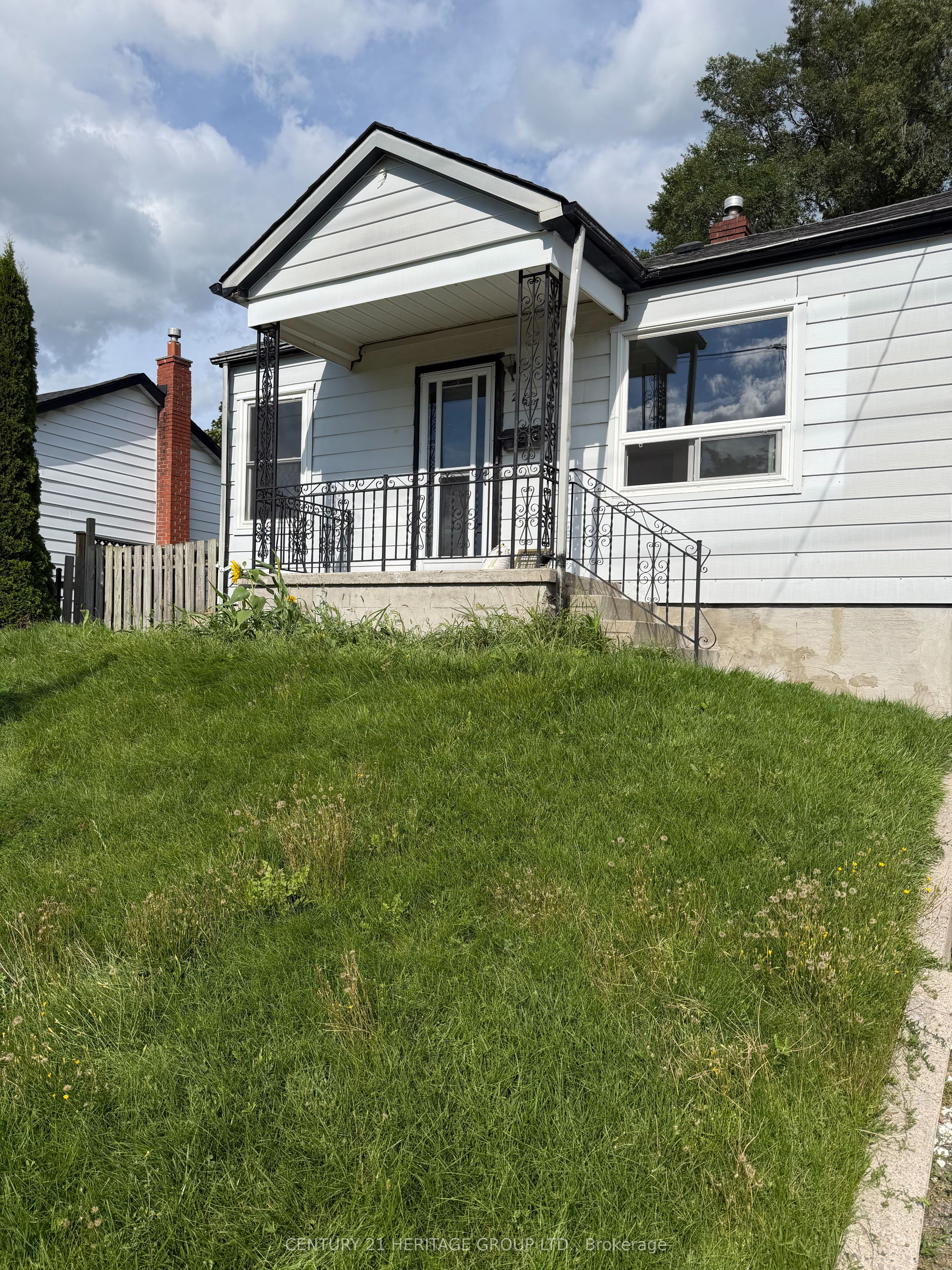 267 Drew Street, Oshawa, ON L1H 5A6