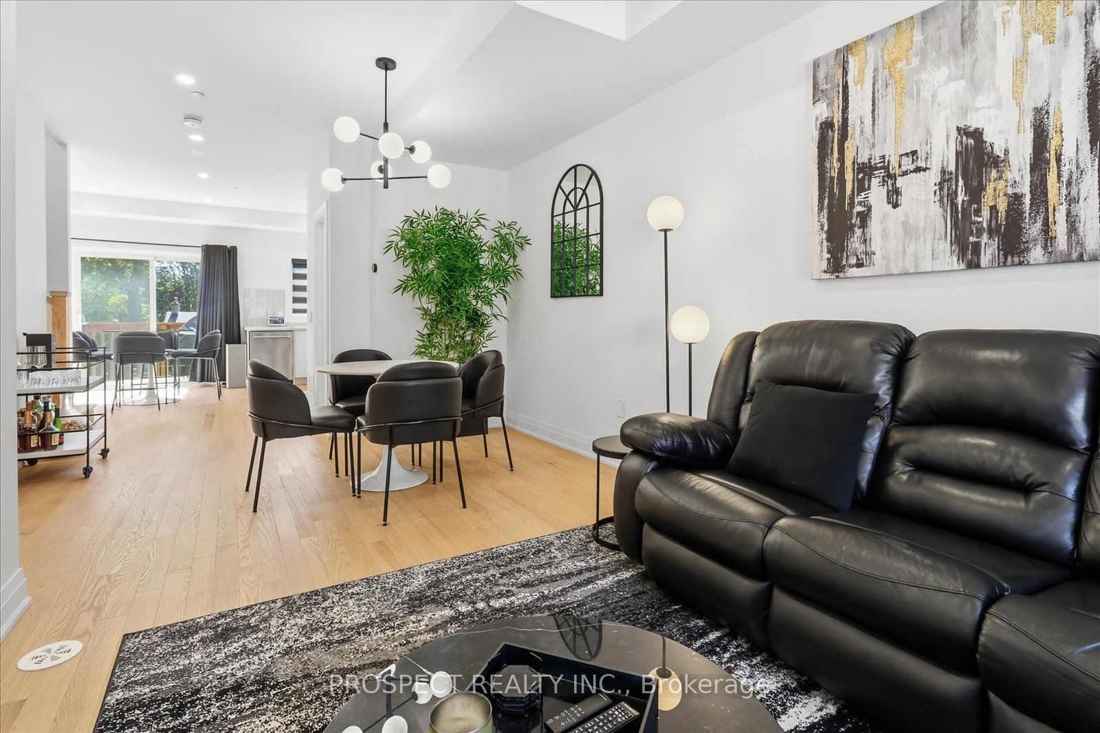 31 Marret Lane, Clarington, ON L1B 1J2 photo 3