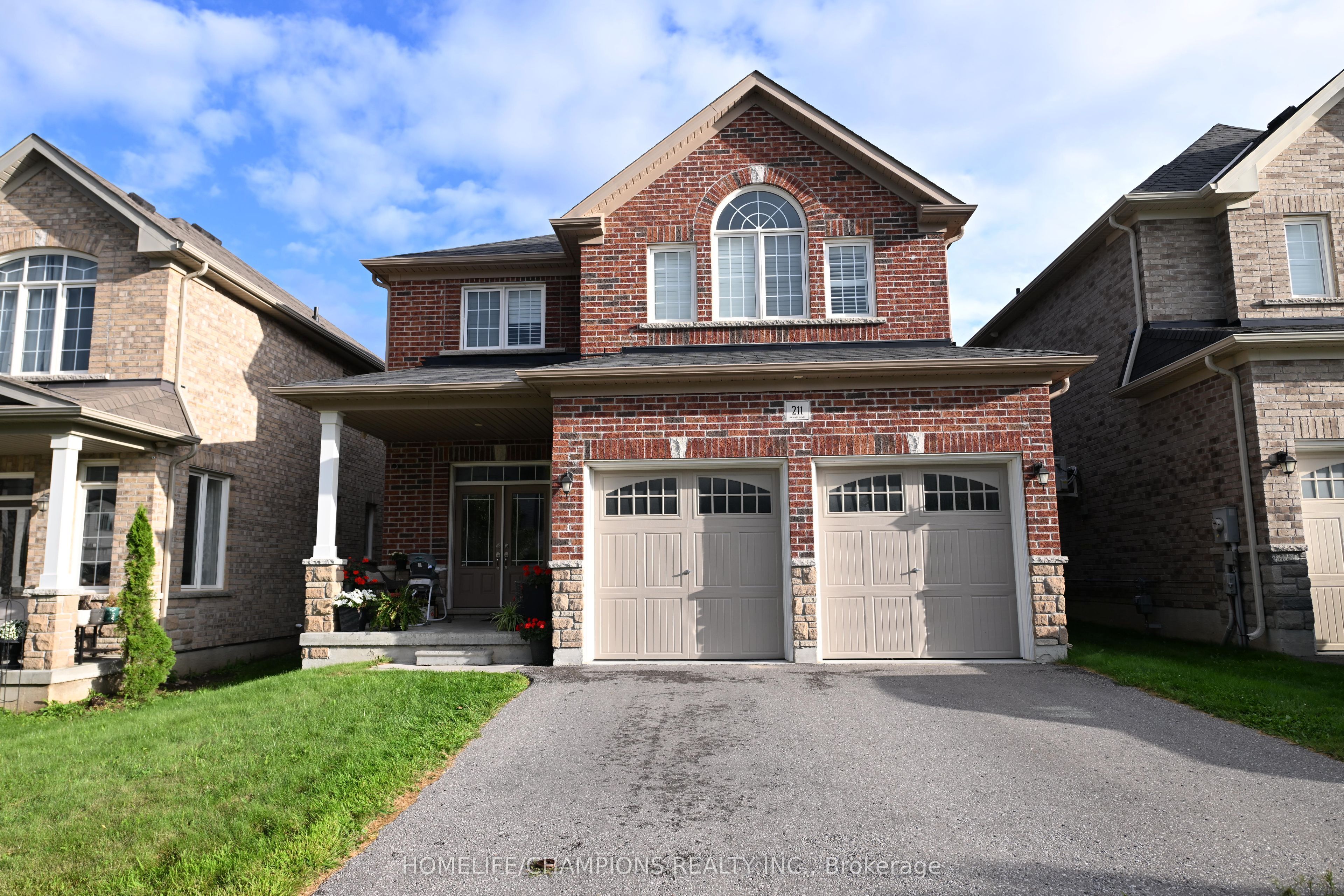 211 Northglen Boulevard, Clarington, ON L1C 0T9