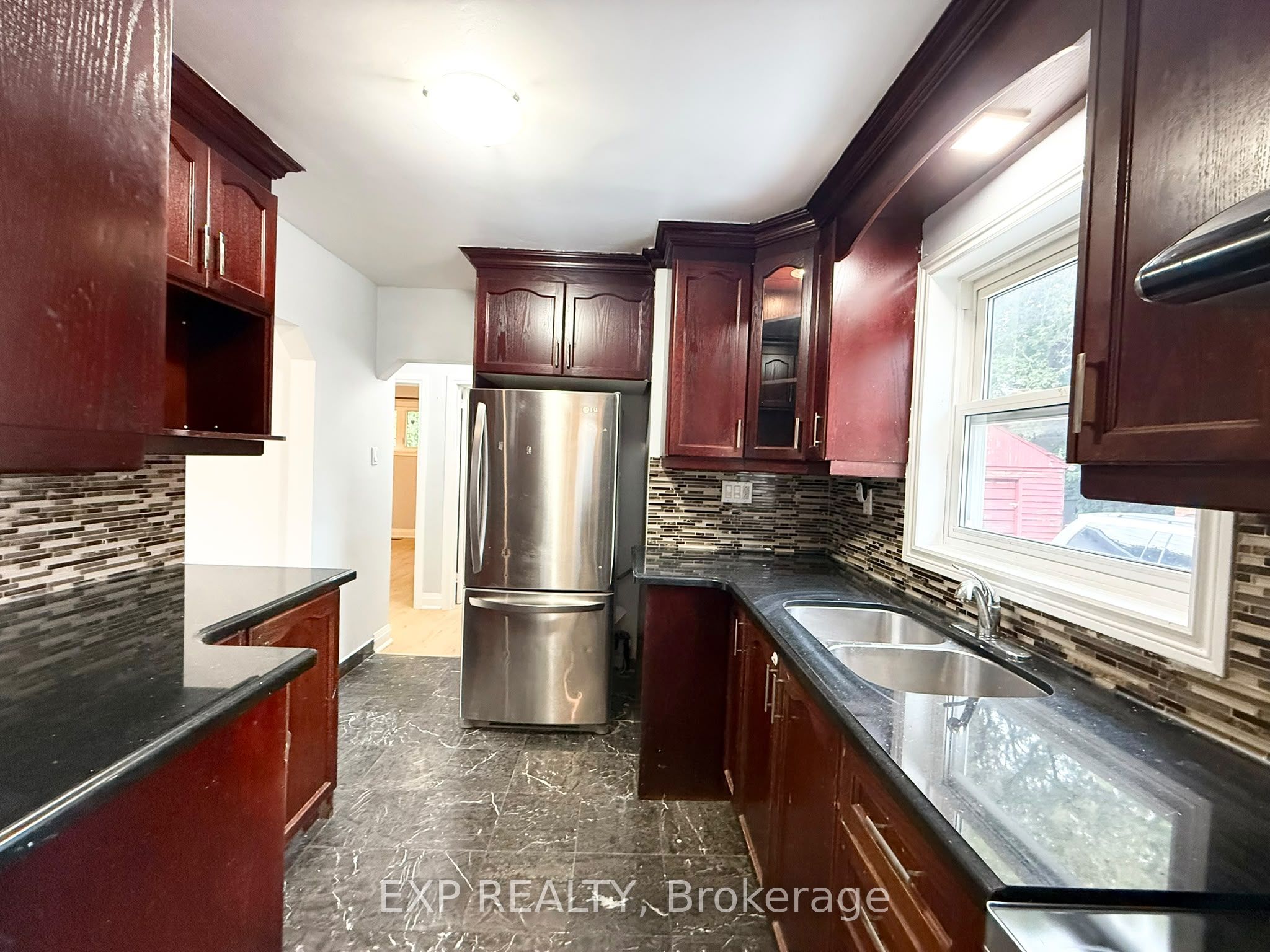28 Seminole Avenue, Toronto, ON M1J 1N1 photo 3