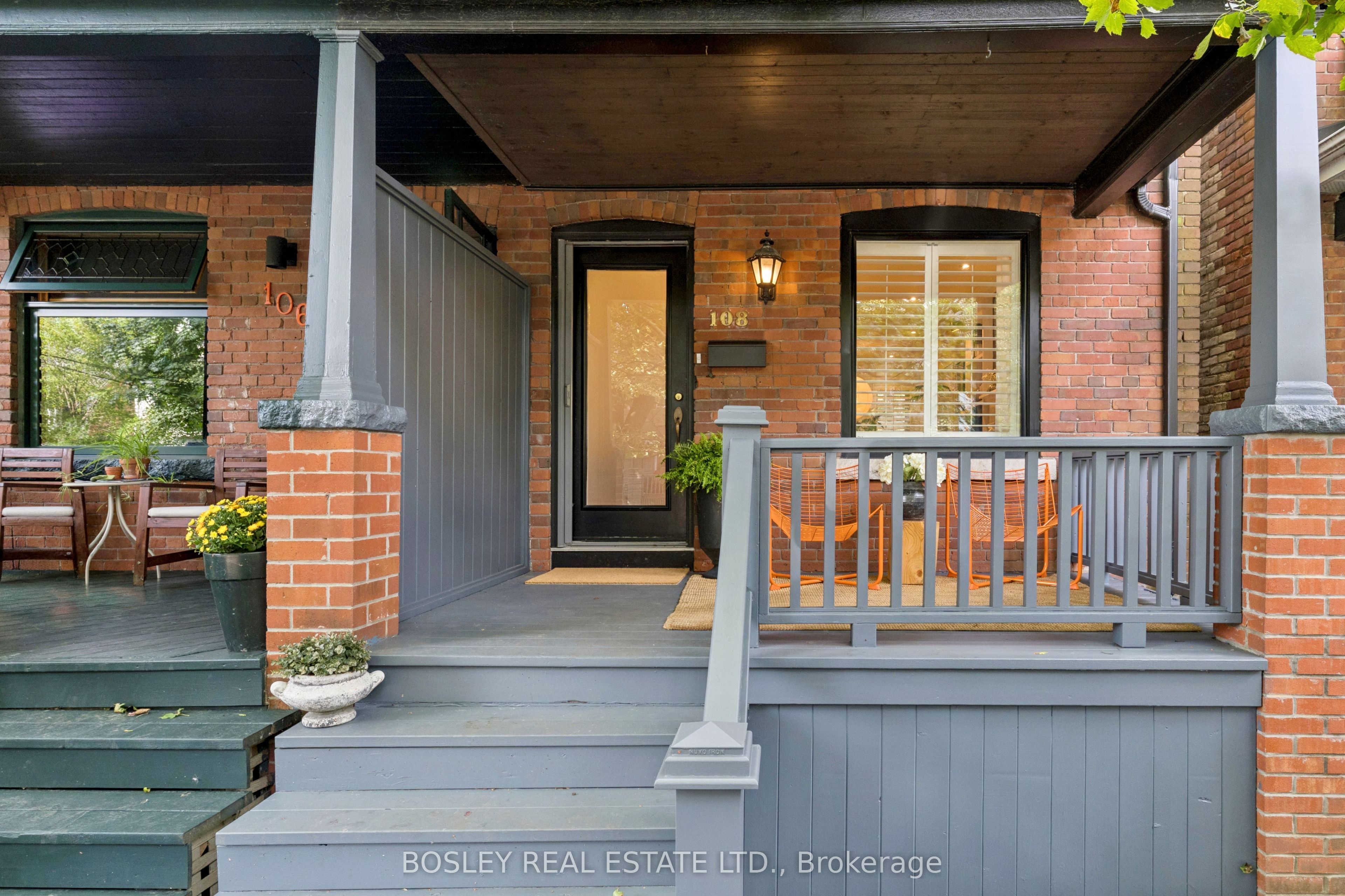 108 Coady Avenue, Toronto, ON M4M 2Y8 photo 2