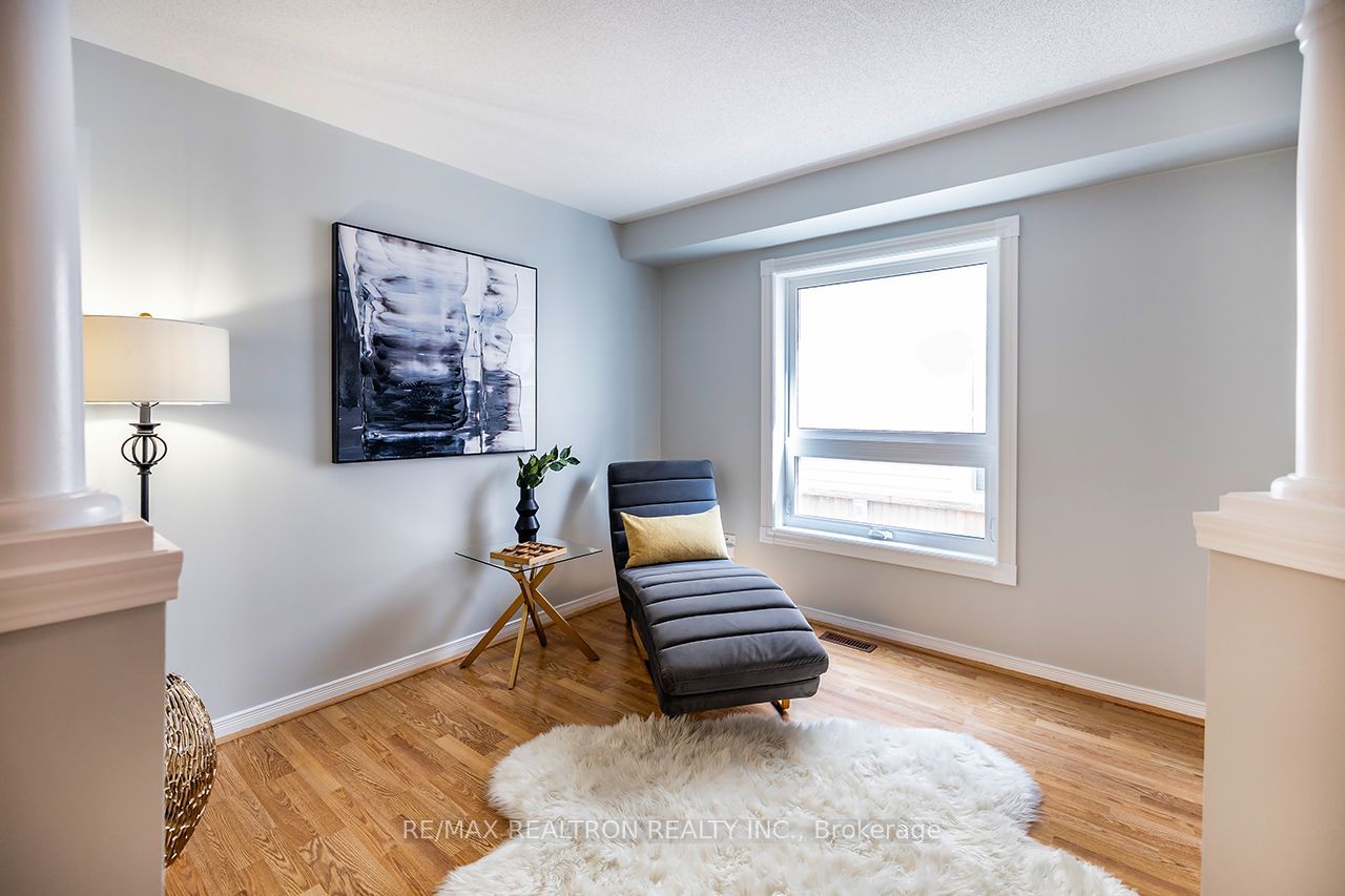 82 Beachgrove Crescent, Whitby, ON L1R 3G3 photo 4