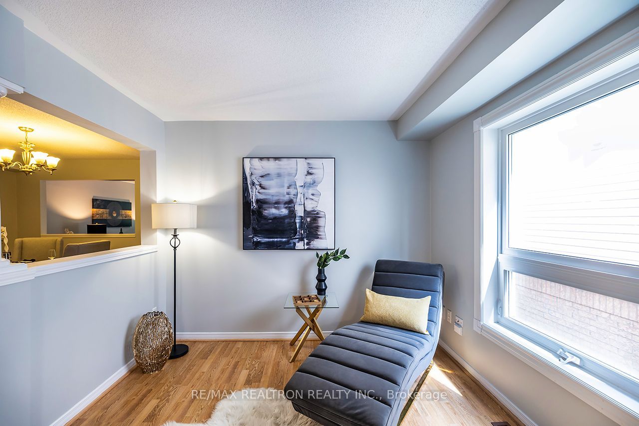 82 Beachgrove Crescent, Whitby, ON L1R 3G3 photo 5
