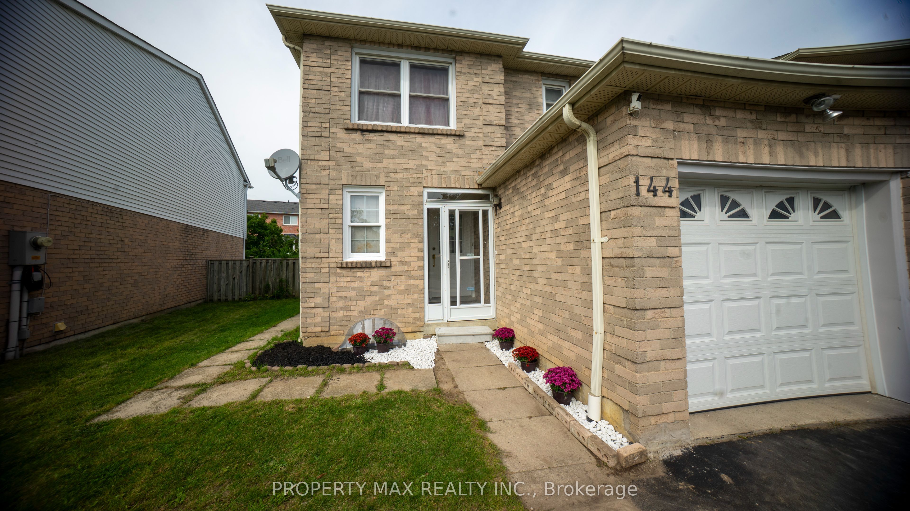 144 Bellrock Drive, Toronto, ON M1V 3G6 photo 2
