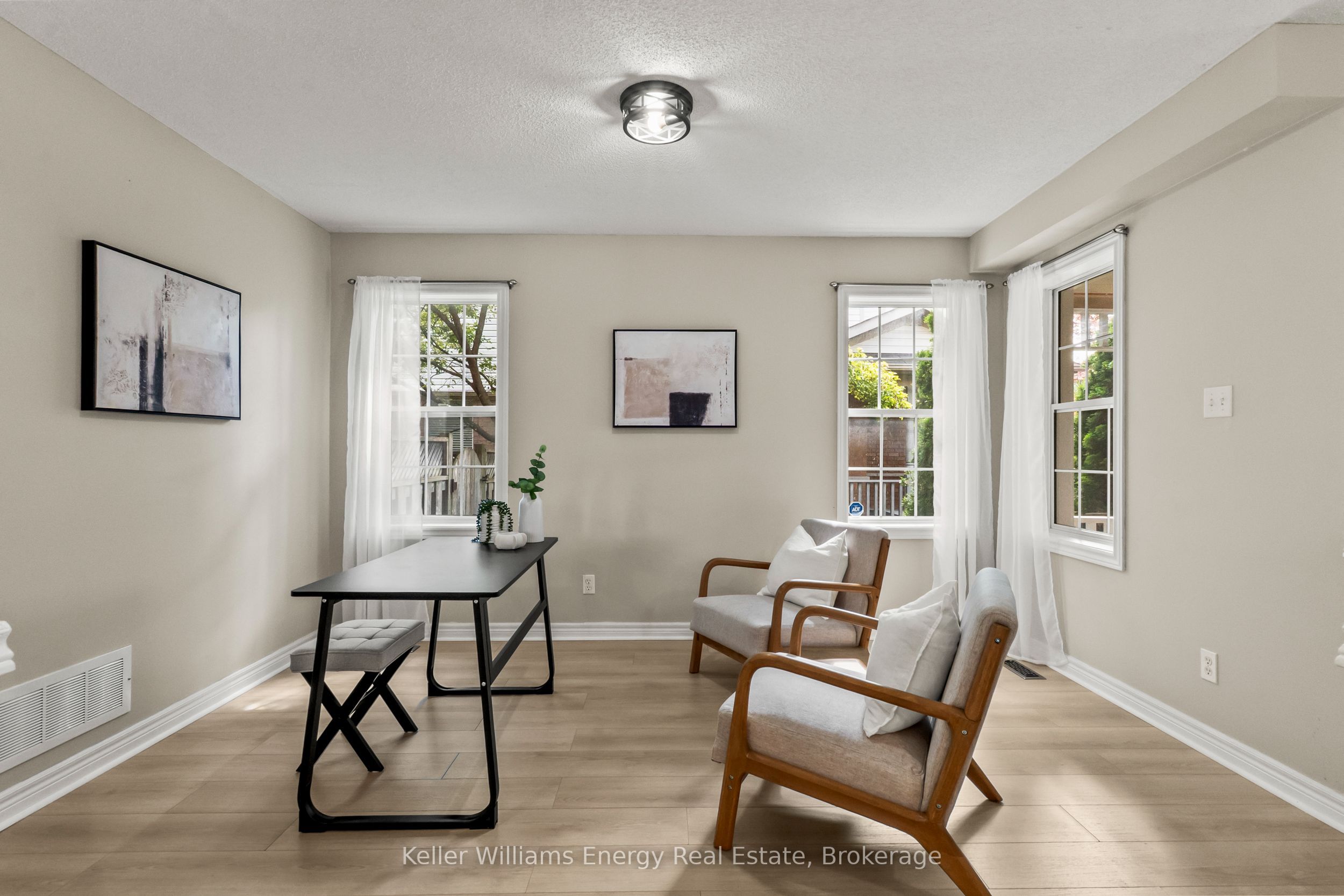 35 Virginia Drive, Whitby, ON L1R 2X9 photo 5