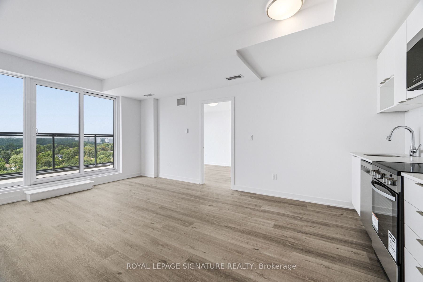 4569 Kingston Road 1103, Toronto, ON M1E 3S4 photo 3