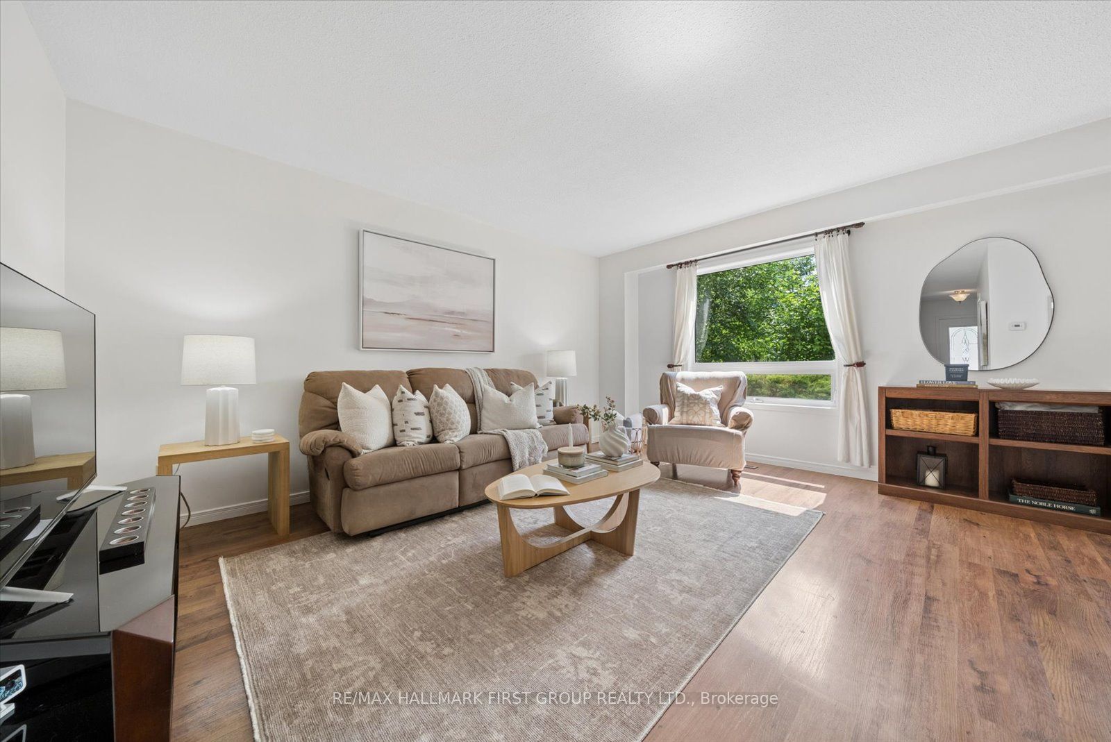 648 Creekview Circle, Pickering, ON L1W 2Z7 photo 4