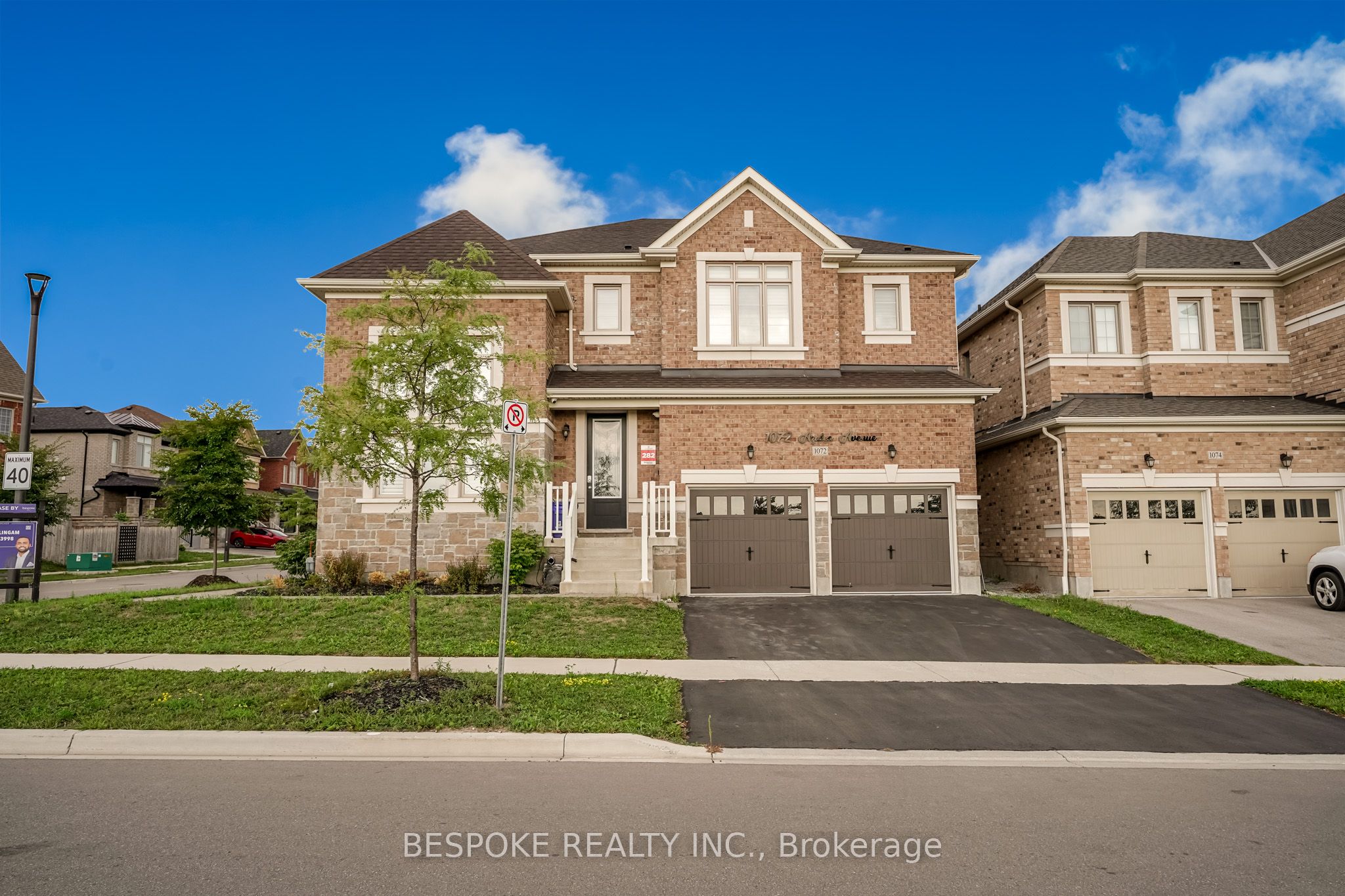 1072 Azalea Avenue, Pickering, ON L1X 0G6 photo 2
