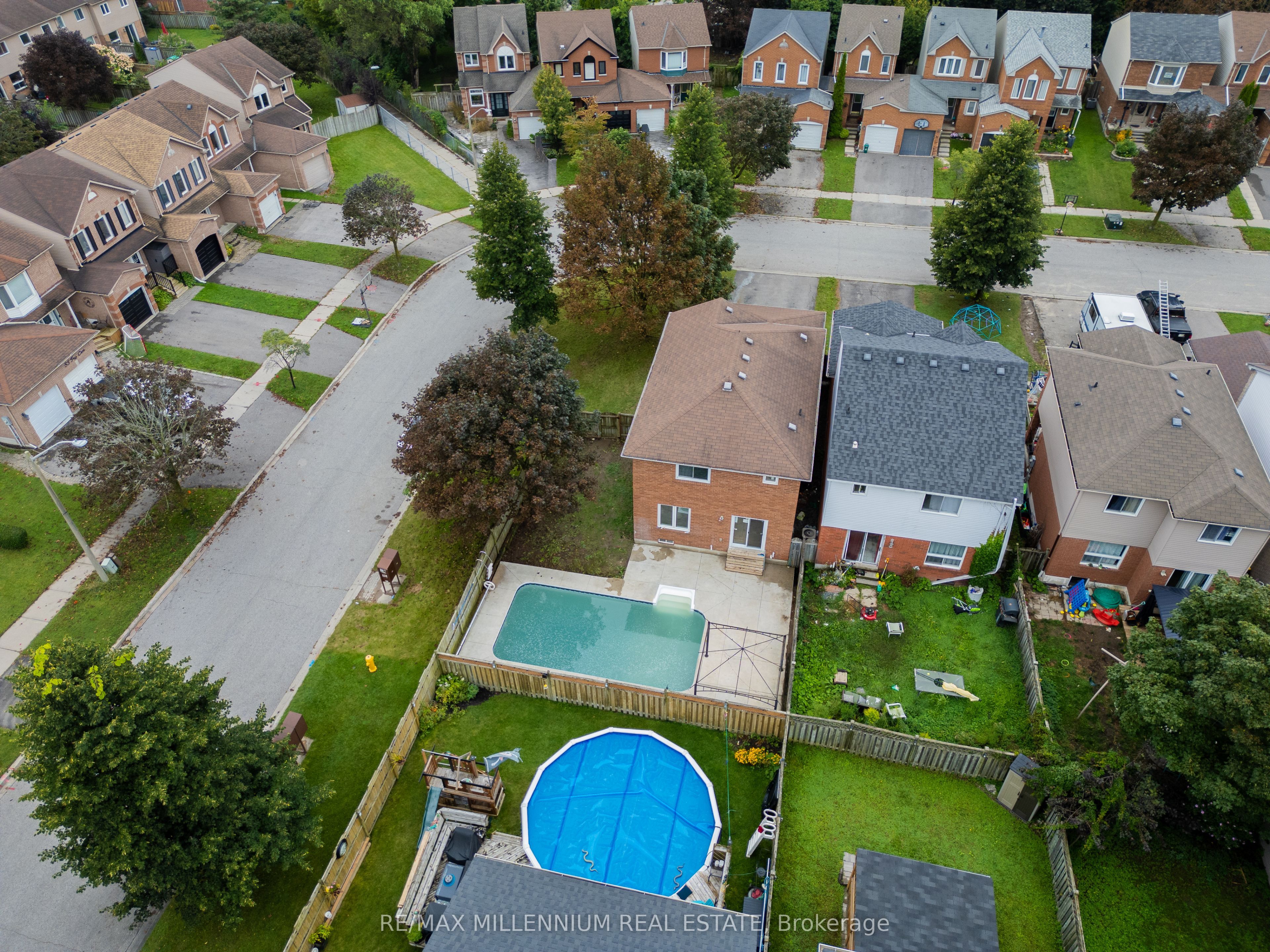 70 Fry Crescent, Clarington, ON L1C 4Y3 photo 4