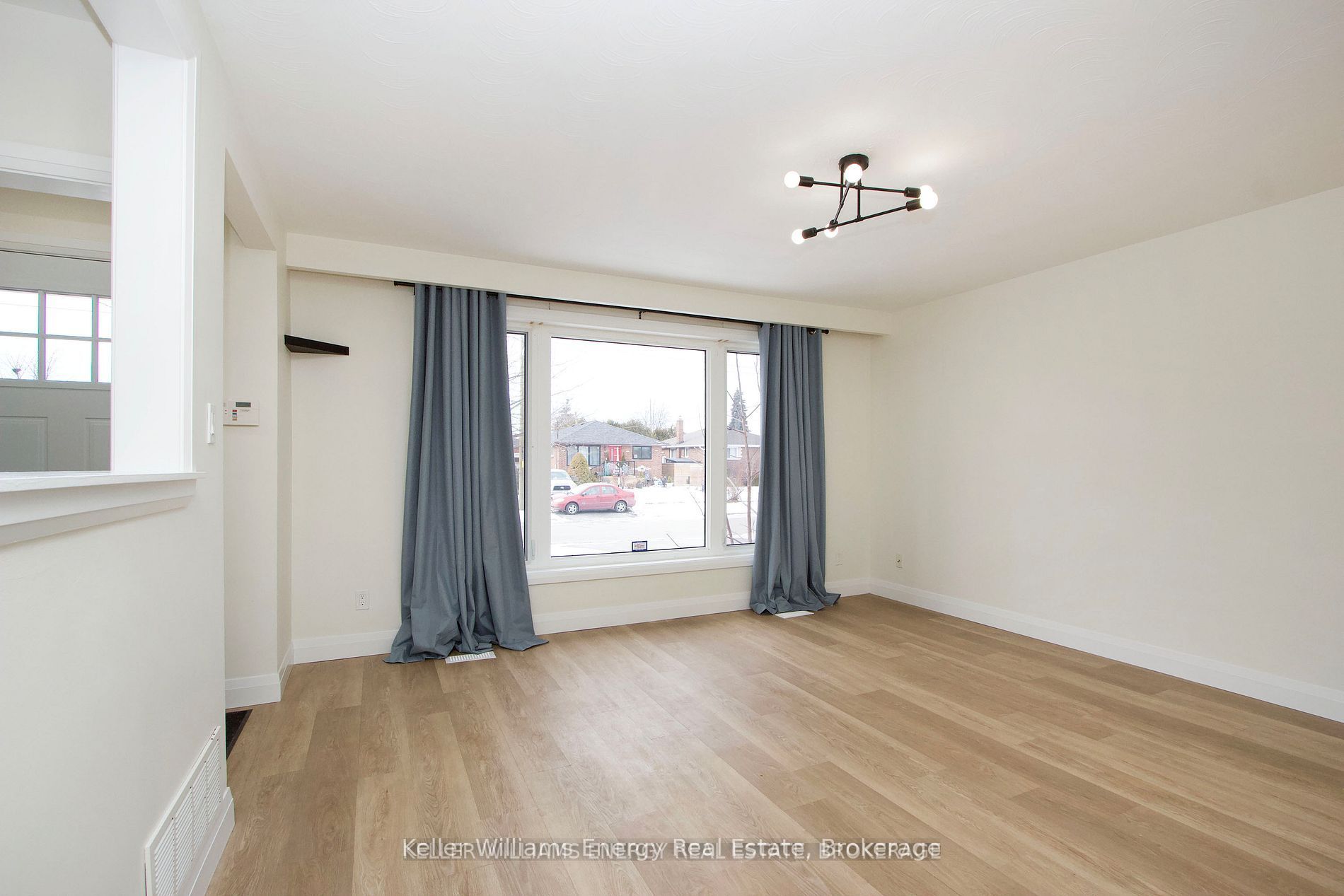 251 Poplar Street, Oshawa, ON L1H 6P6 photo 5