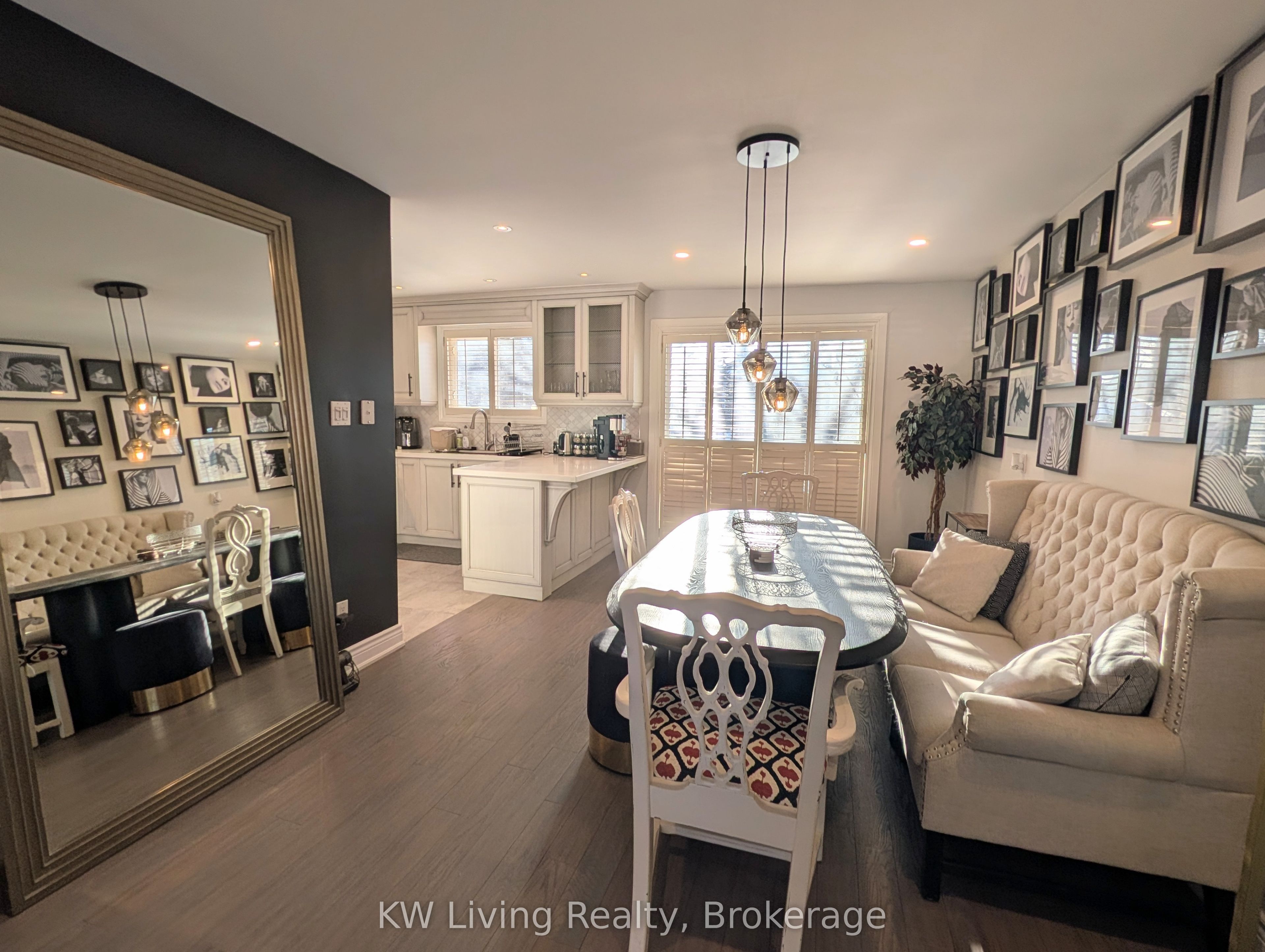 12 Munford Crescent, Toronto, ON M4B 1C1 photo 4