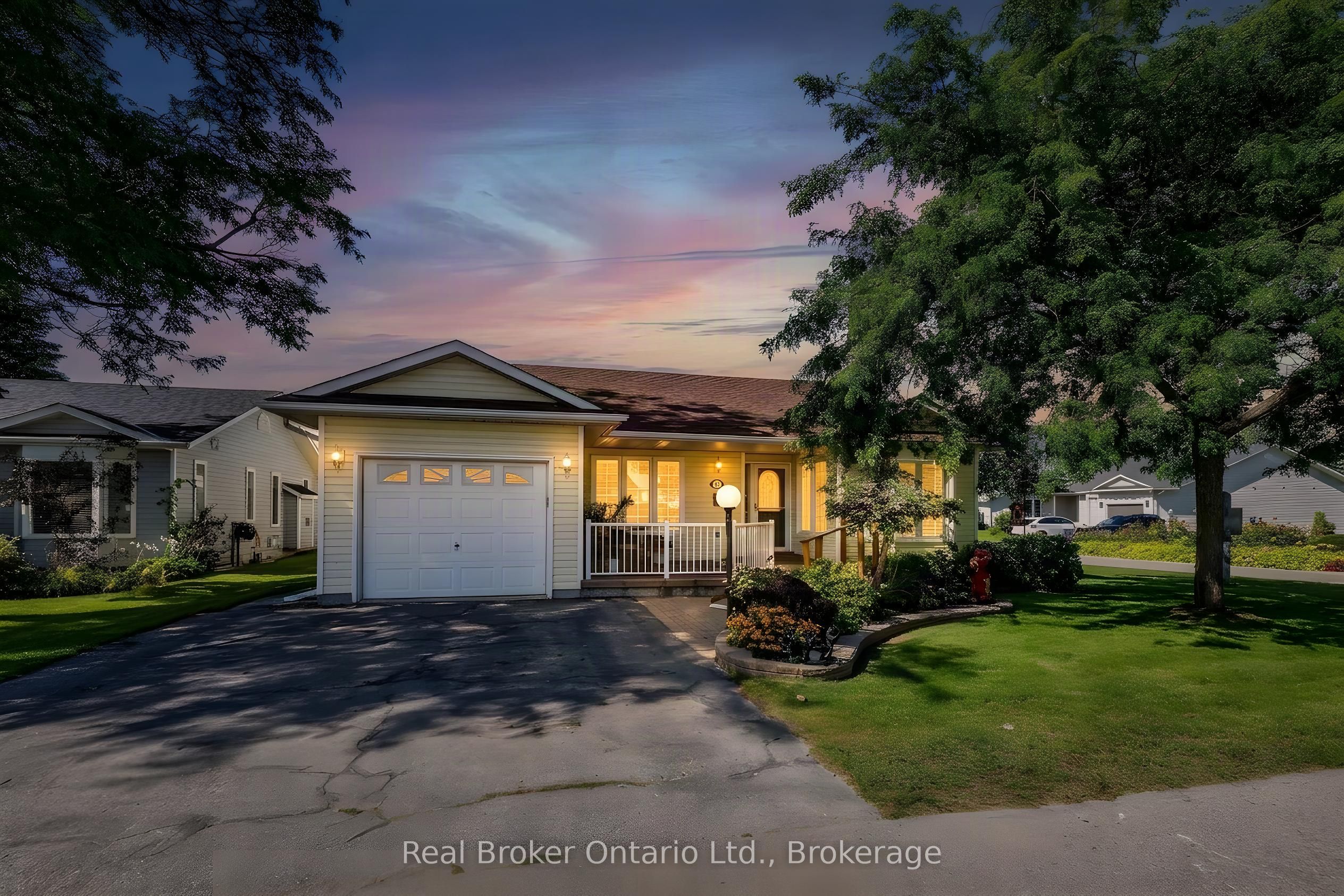 4 Birch Tree Lane, Clarington, ON L1B 1P2 photo 2