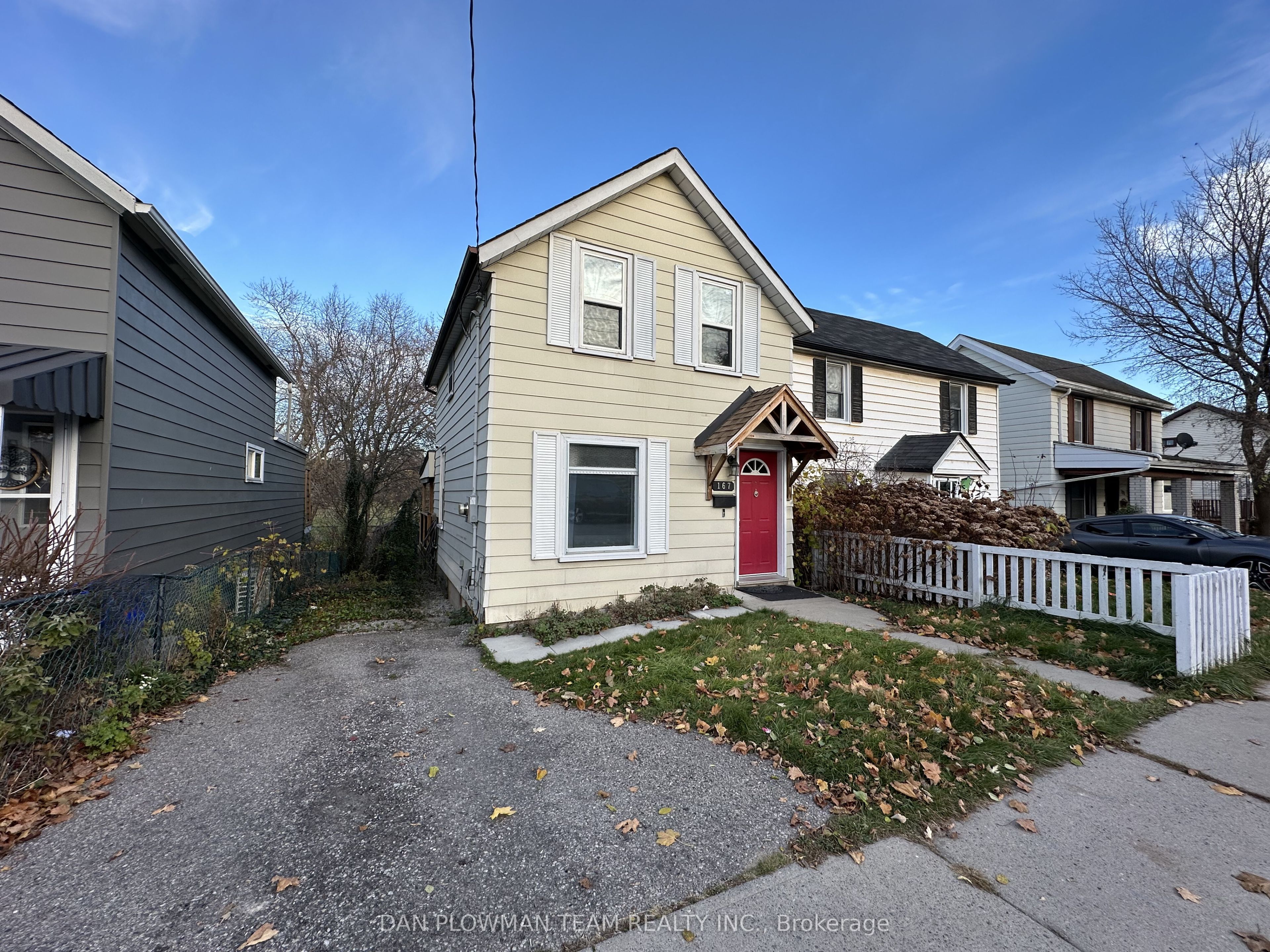 167 Nassau Street, Oshawa, ON L1J 4A6 photo 2