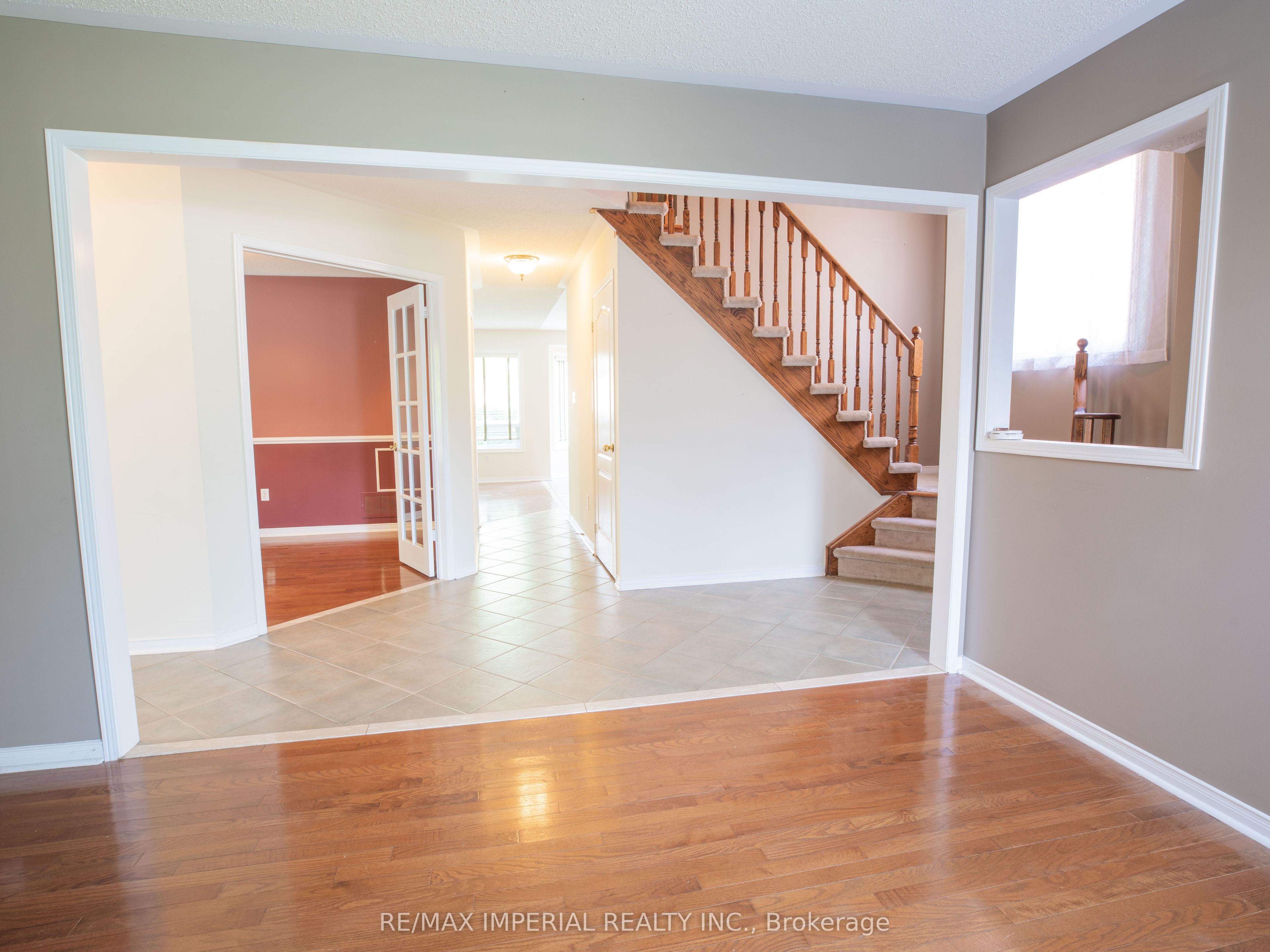 18 Windbreak Crescent, Whitby, ON L1P 1P8 photo 5