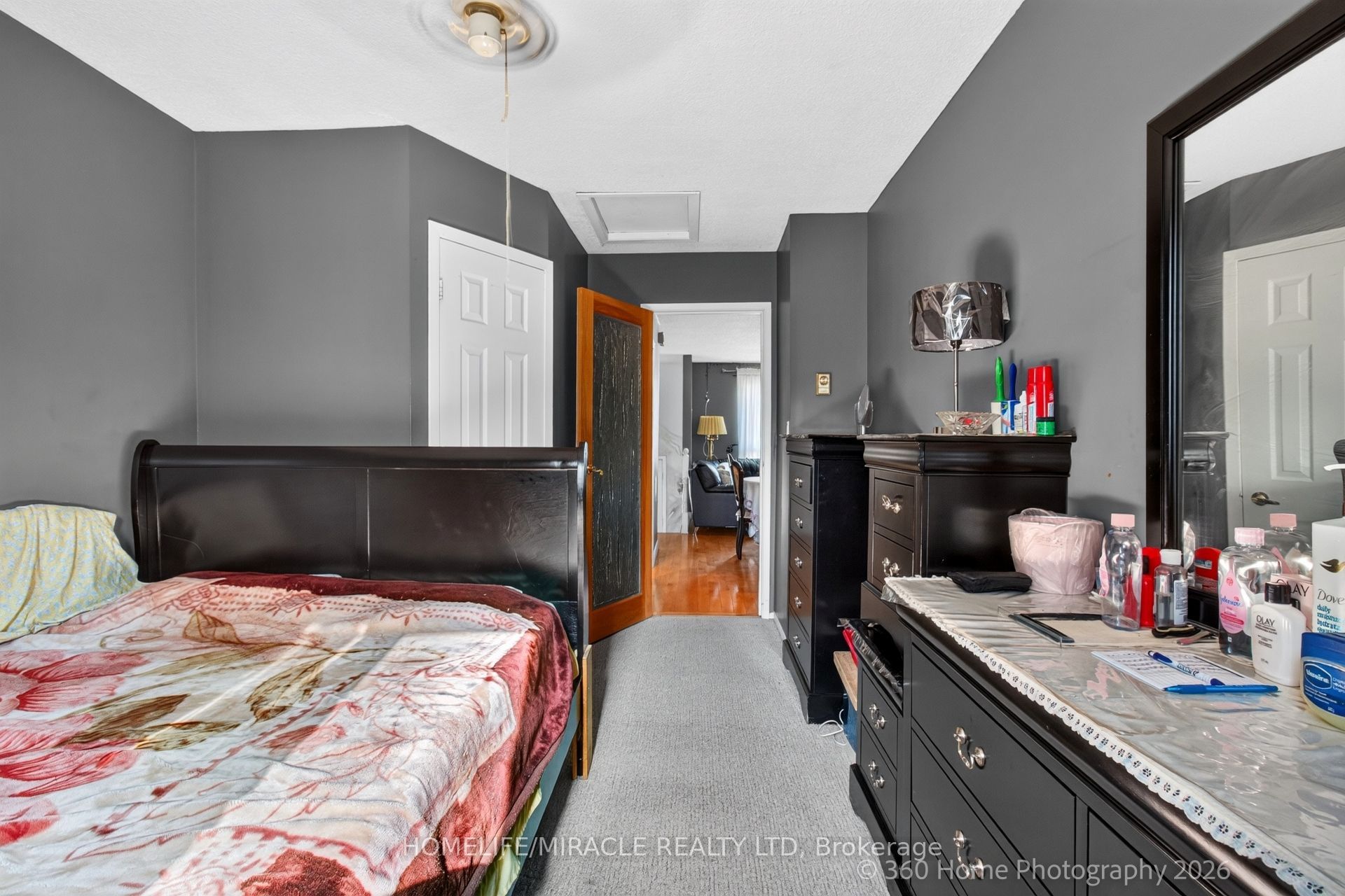 130 Londonderry Street, Oshawa, ON L1J 6Z3 photo 2