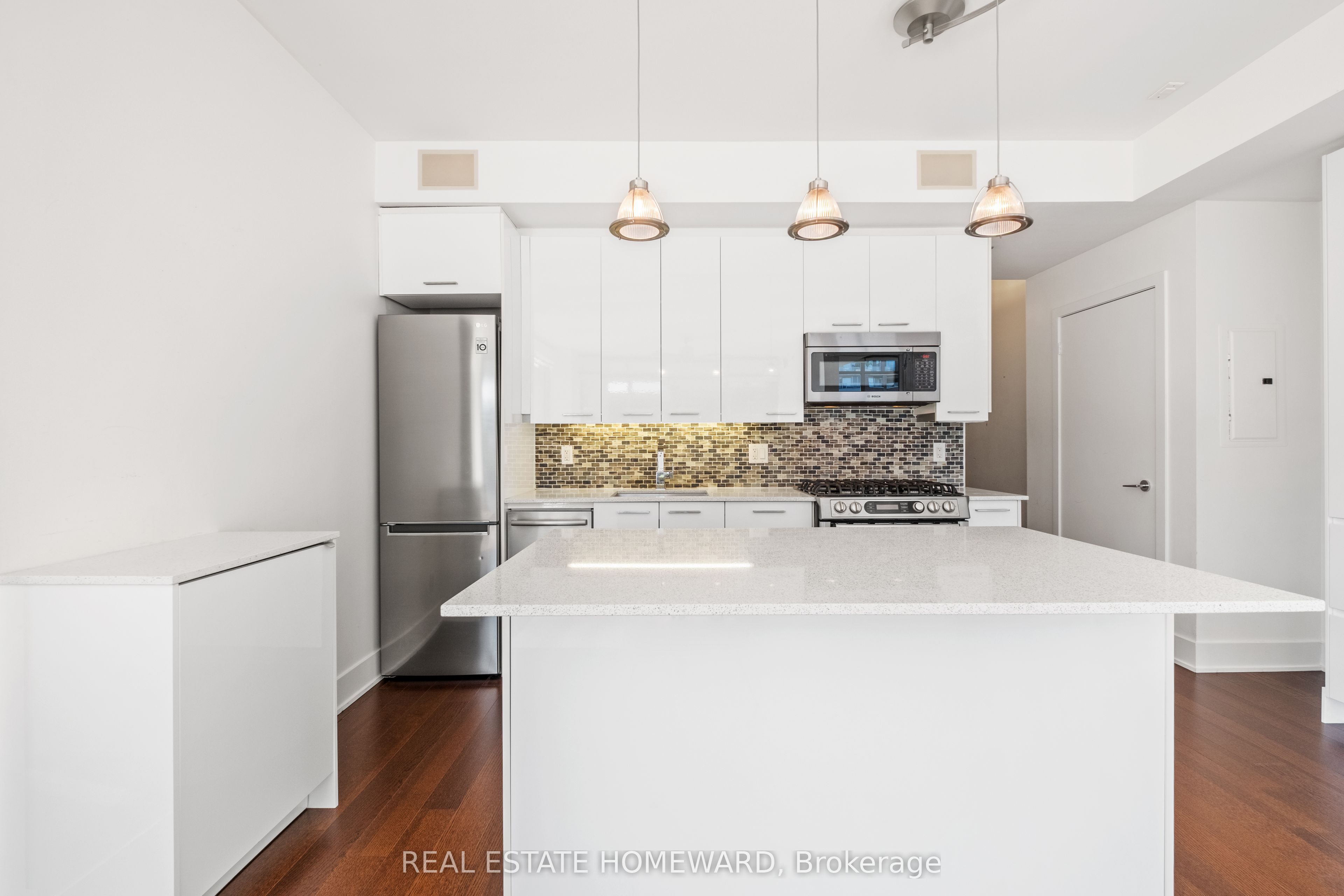 630 Queen Street E 501, Toronto, ON M4M 1G3 photo 4