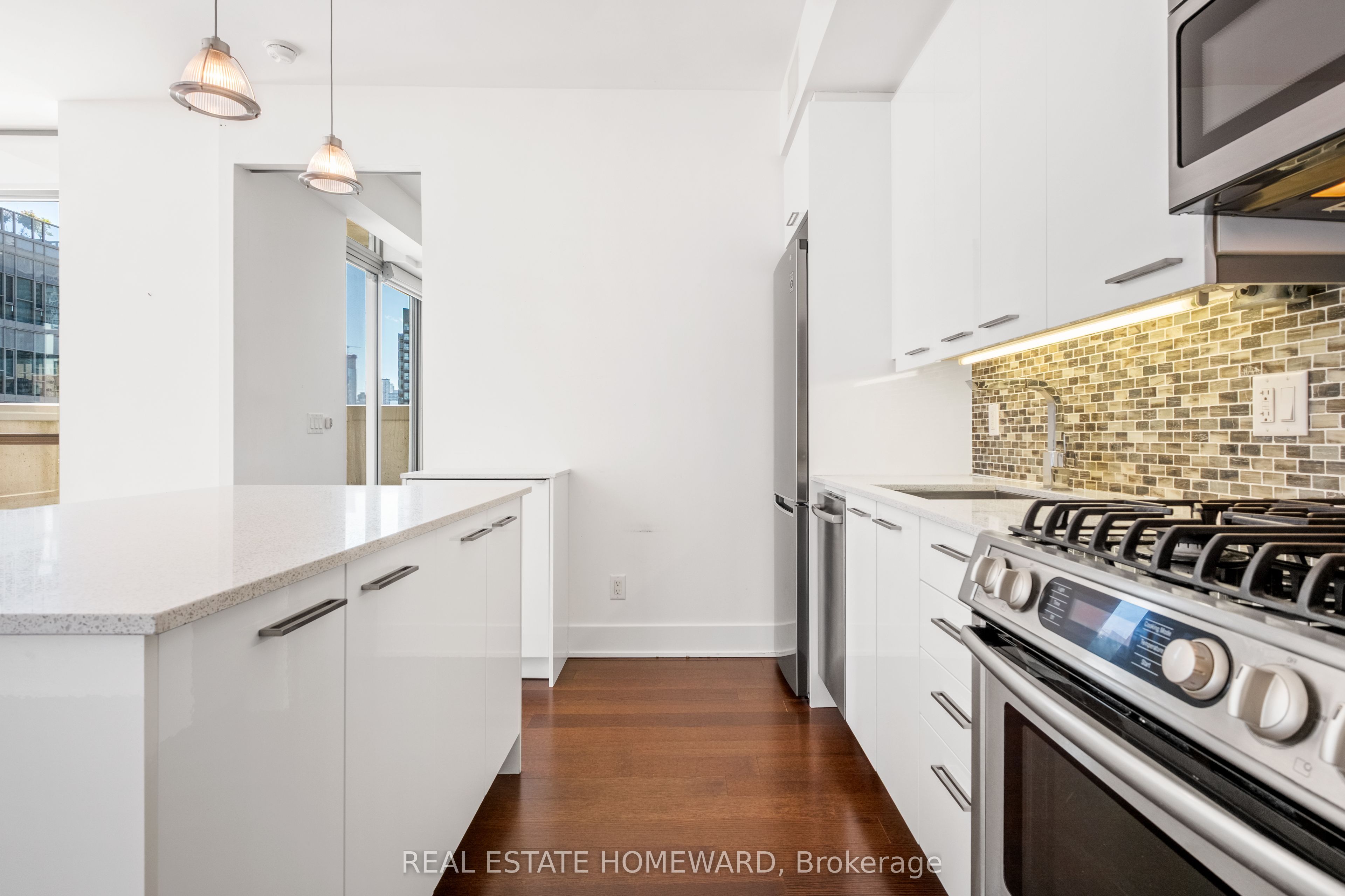 630 Queen Street E 501, Toronto, ON M4M 1G3 photo 5