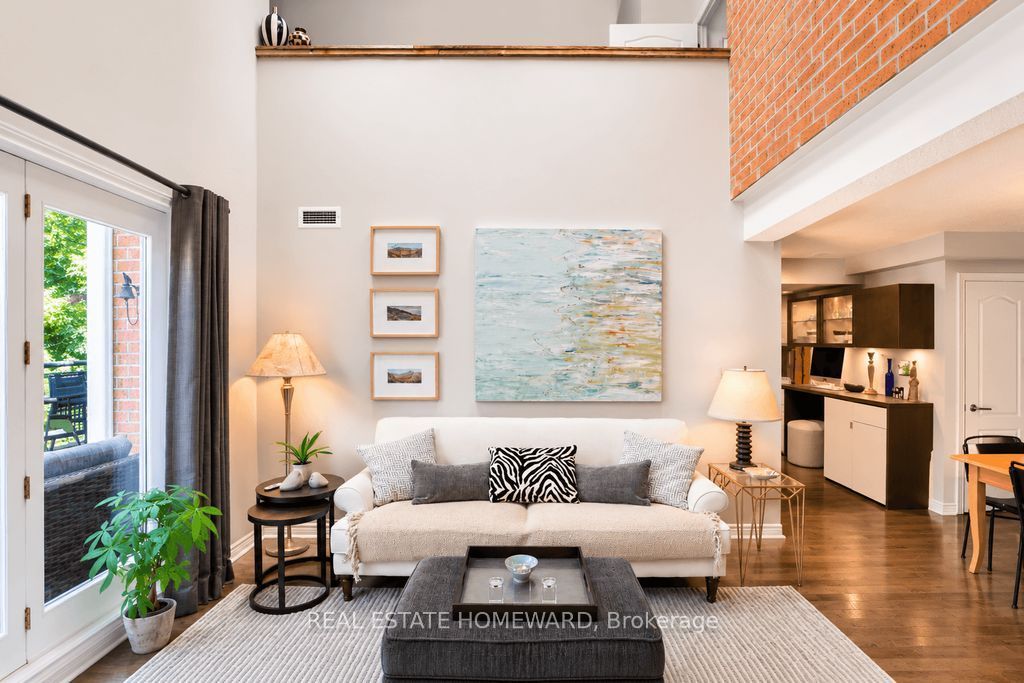 1941 Queen Street E 304, Toronto, ON M4L 1H7 photo 3