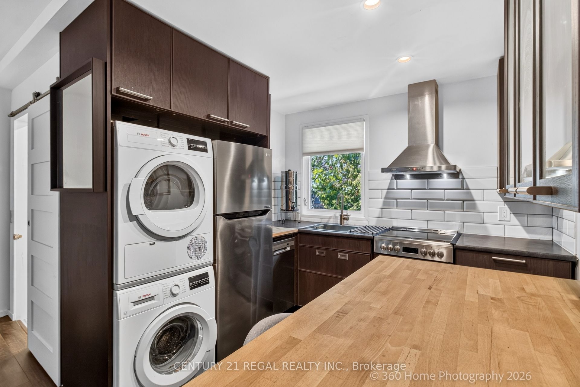 36 West Lynn Avenue 2nd Fl, Toronto, ON M4C 3V8 photo 4