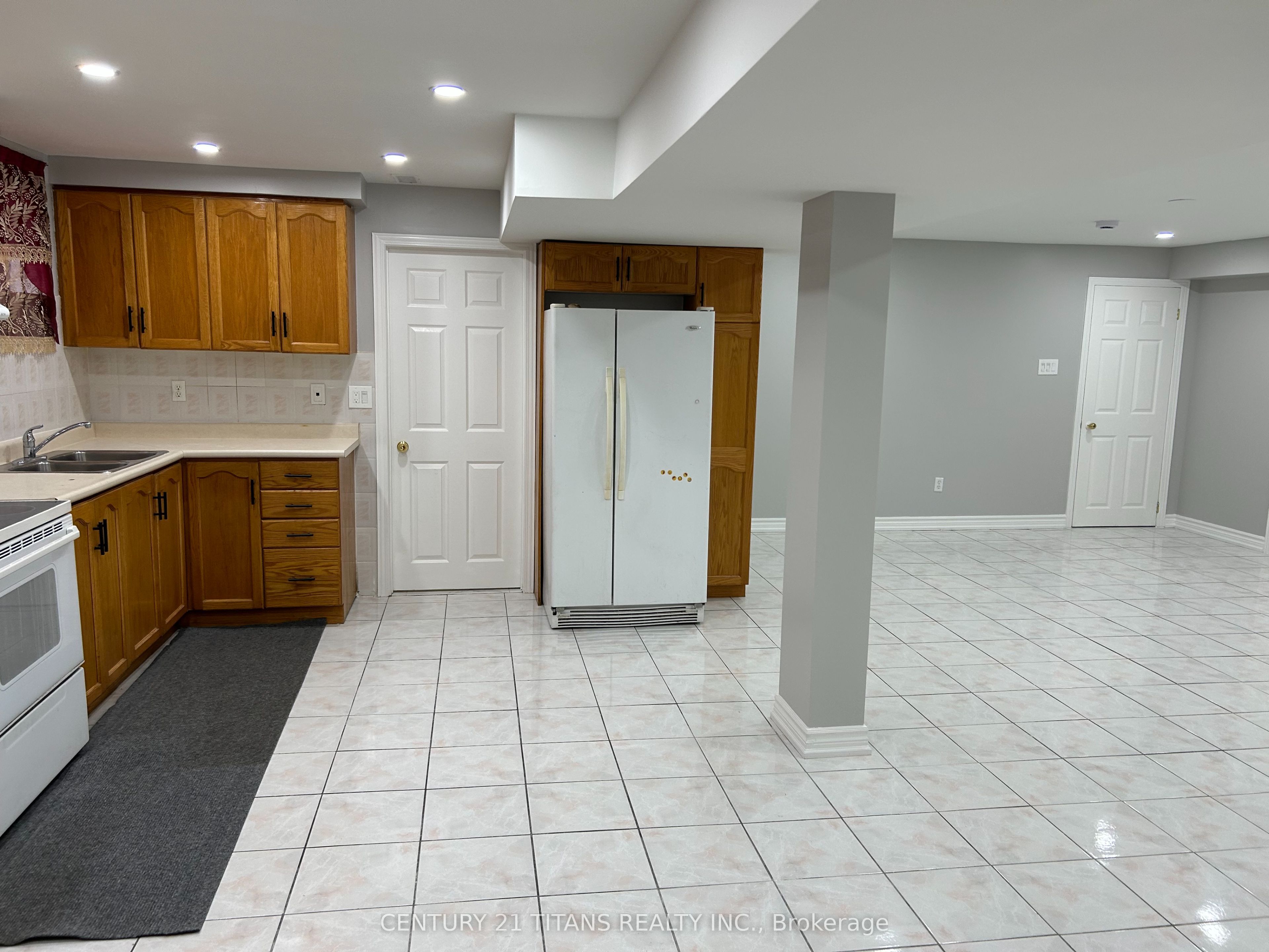 41 Westcroft Drive Bsmt, Toronto, ON M1E 3A2 photo 5
