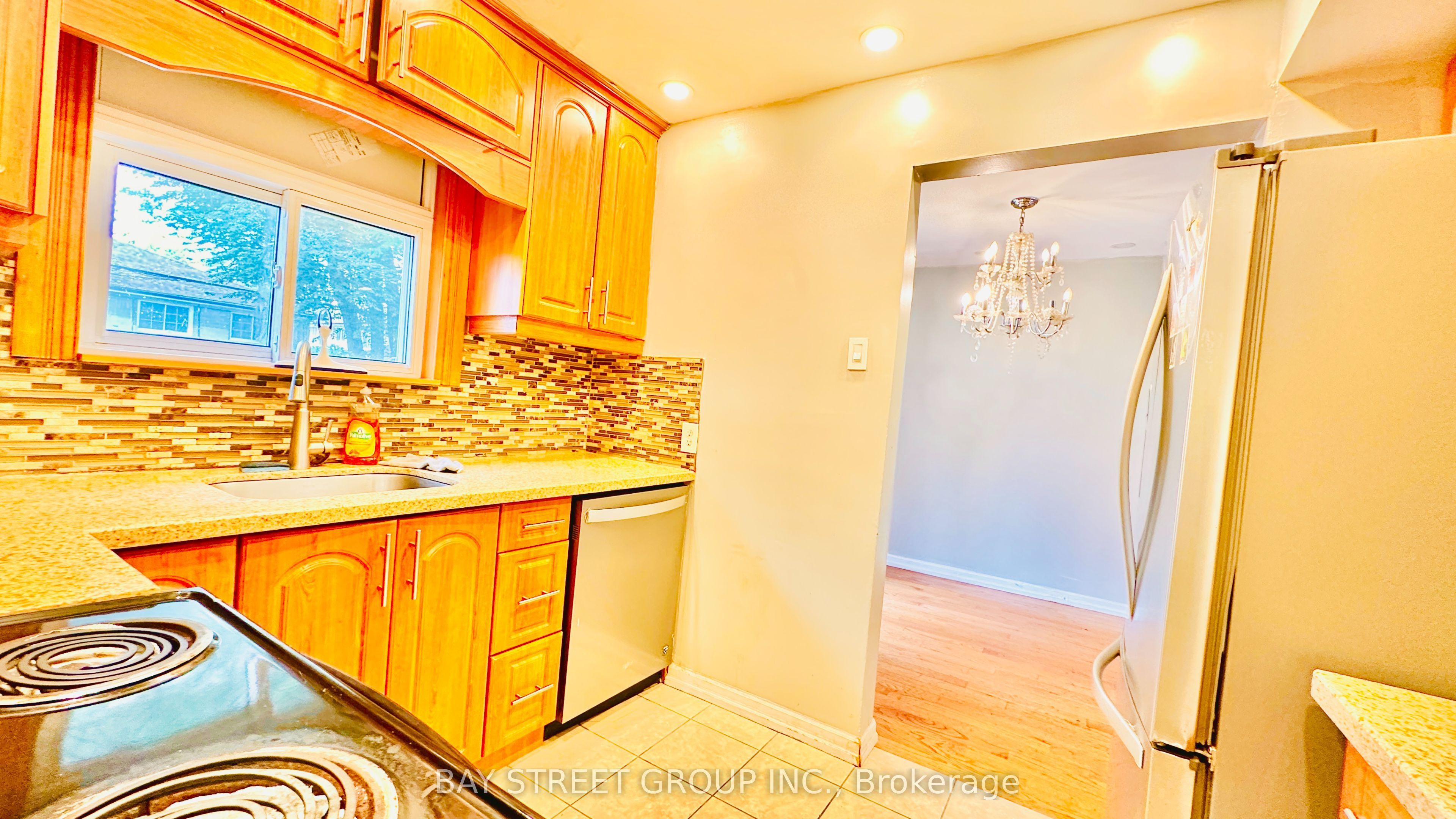 57 Medway Crescent, Toronto, ON M1P 3T7 photo 5