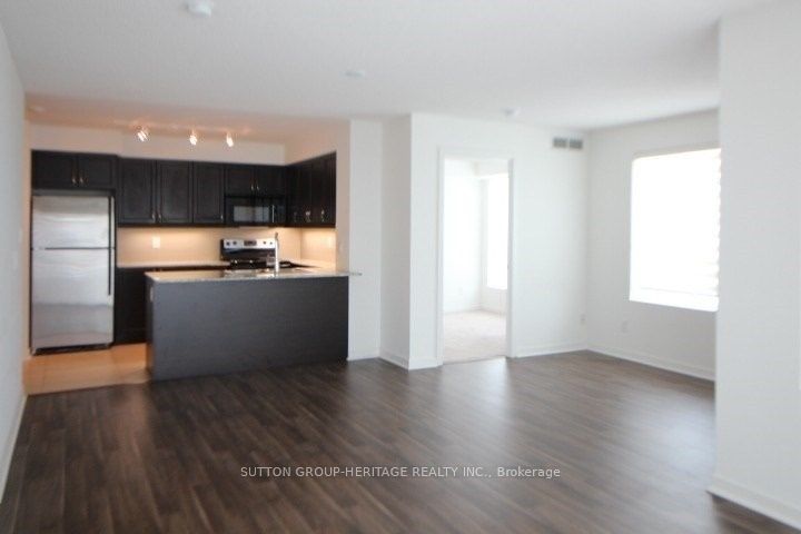 1235 Bayly Street 1111, Pickering, ON L1W 1L7 photo 5