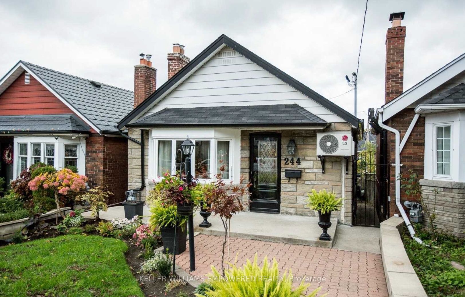 244 Donlands Avenue, Toronto, ON M4J 3R3