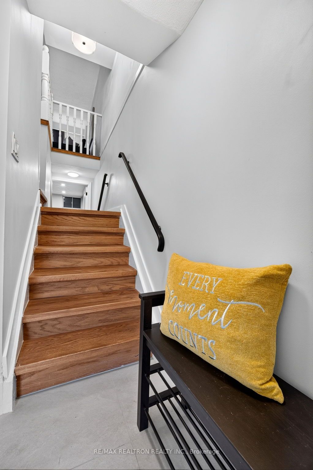 1185 Birchmount Road 5, Toronto, ON M1P 2C1 photo 3