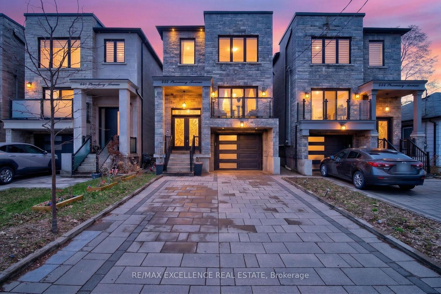 442 Pharmacy Avenue S, Toronto, ON M1L 3G6 photo 2