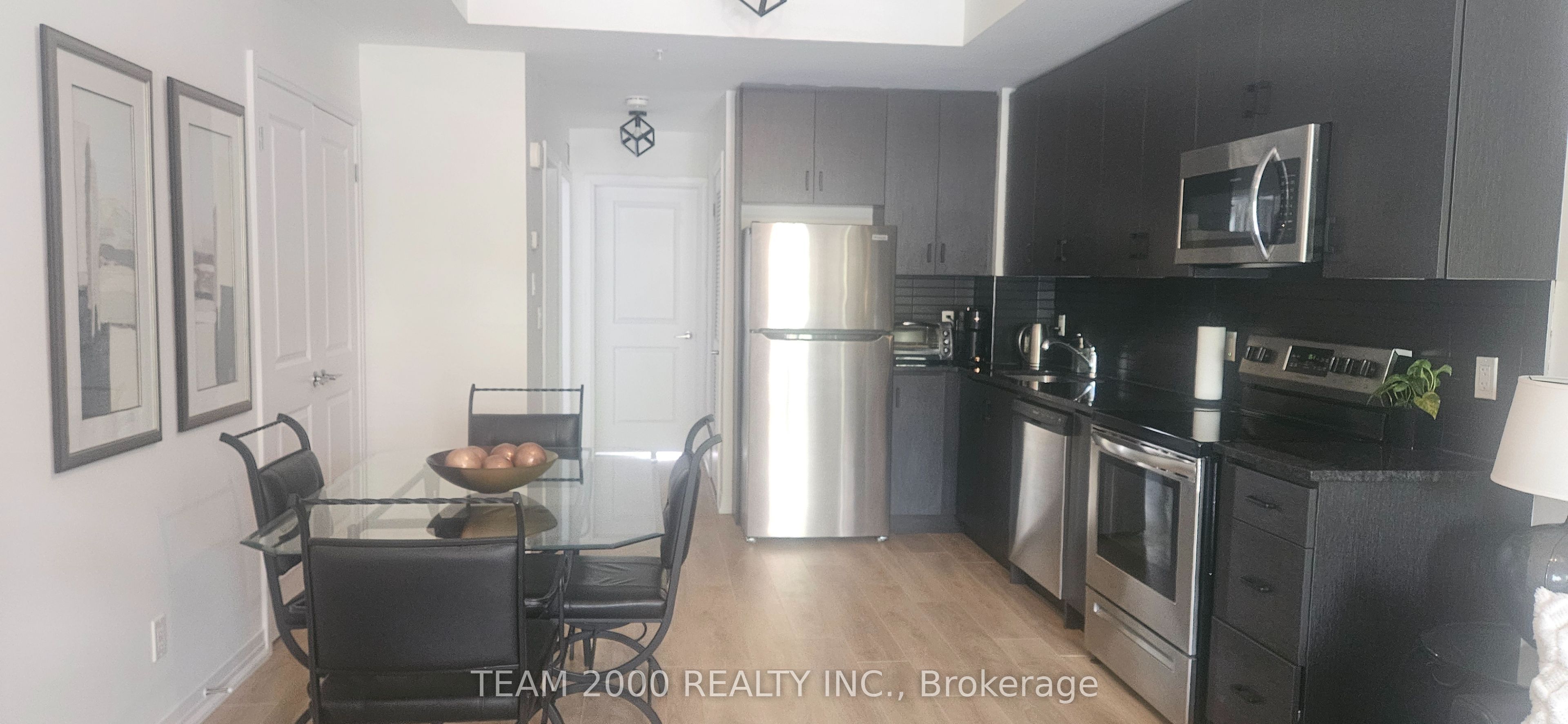 2635 William Jackson Drive N 1310, Pickering, ON L1X 0L6 photo 4