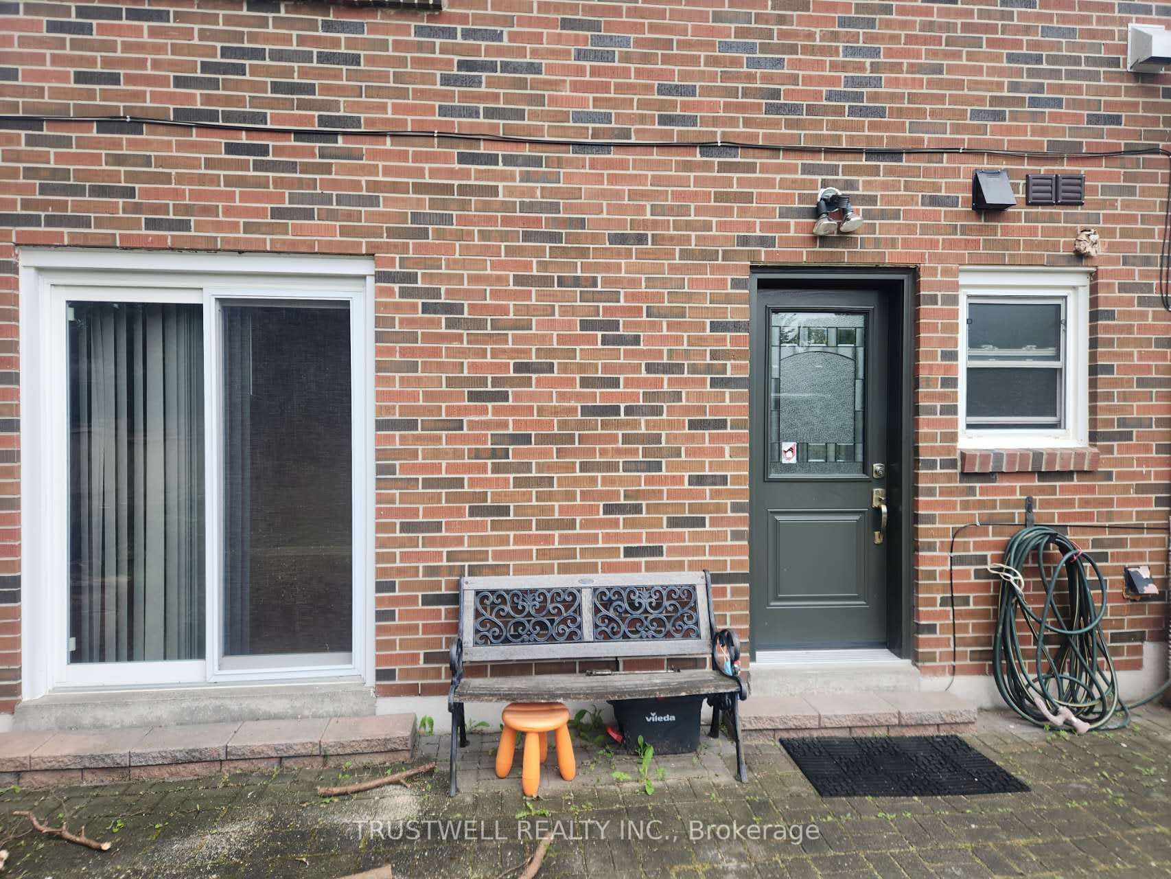 38 Rosscowan Crescent Main, Toronto, ON M1W 1K7
