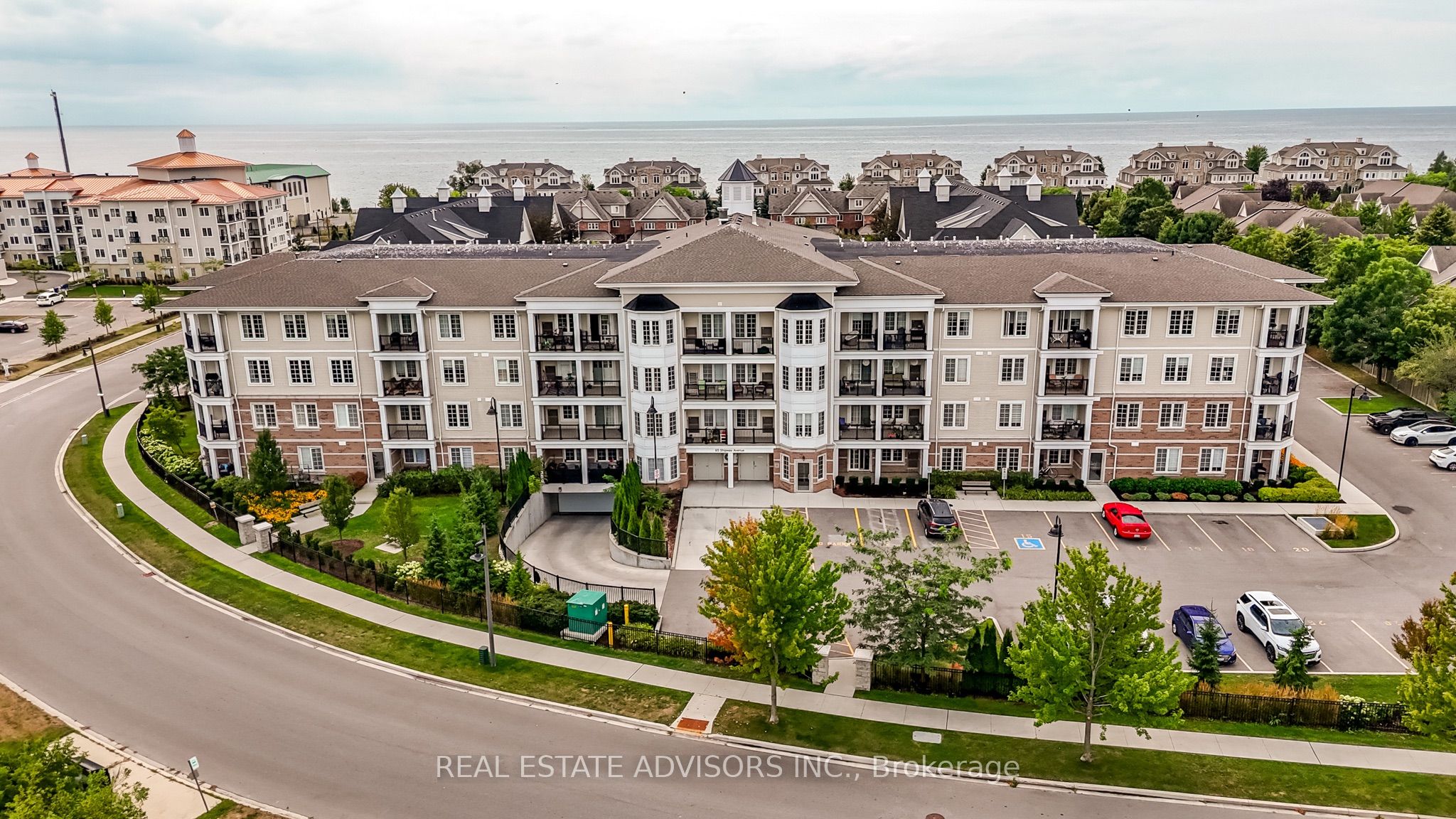 65 Shipway Avenue 203, Clarington, ON L1B 0B7 photo 3